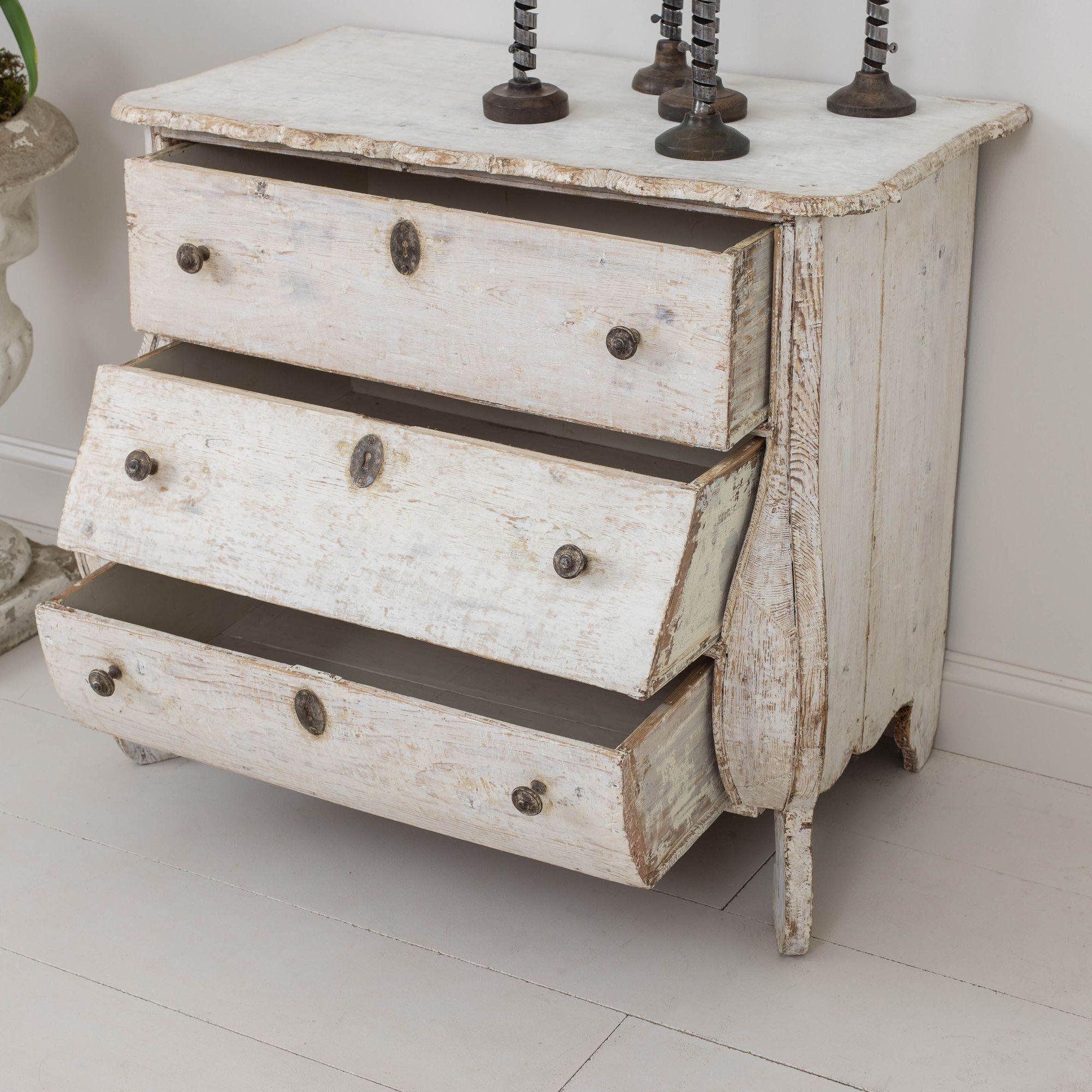 19th c. Dutch Painted Commode For Sale 12
