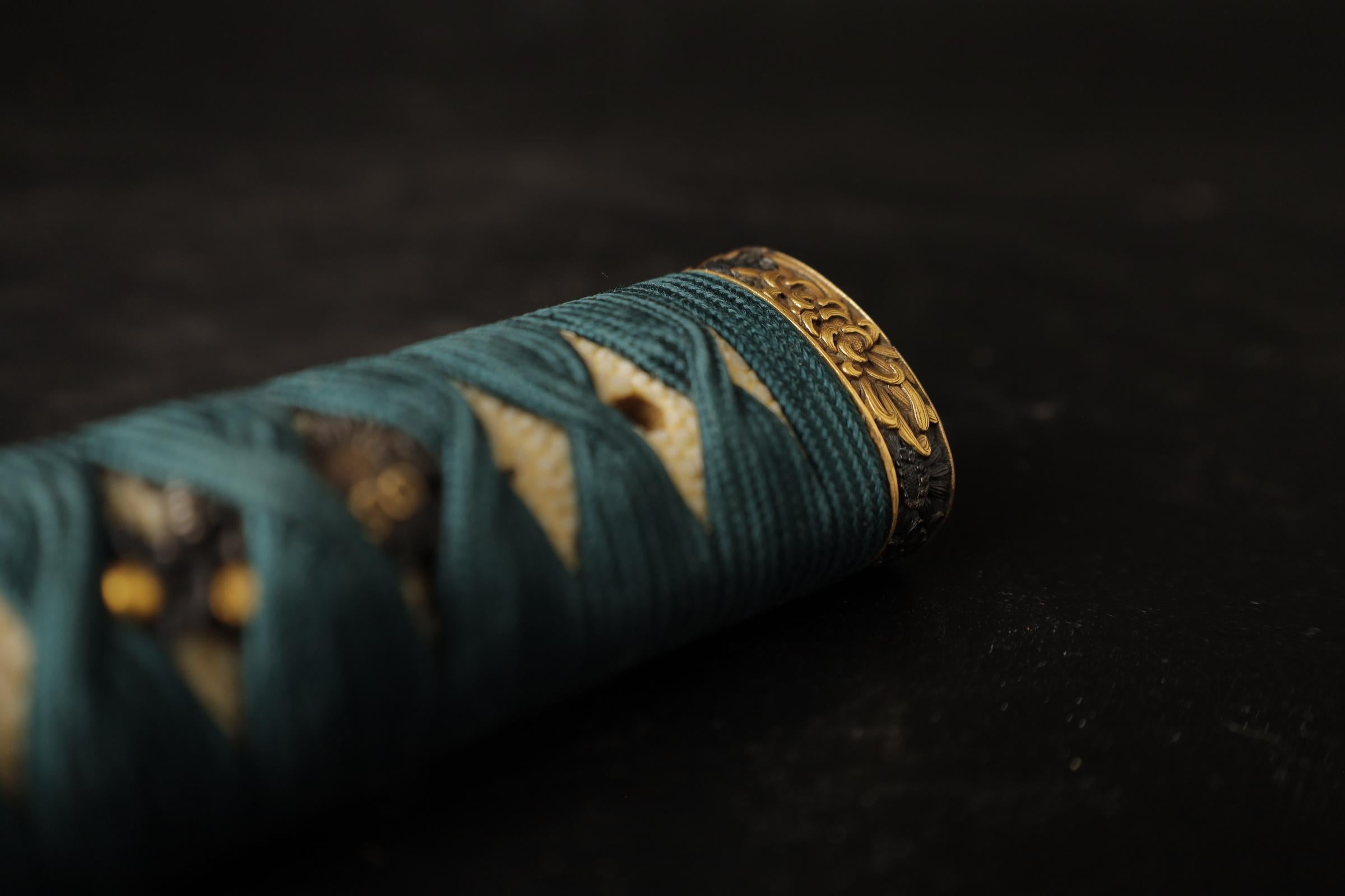 19th Century (Edo-Meiji Period) Samurai Wakizashi Sword and Scabbards 9