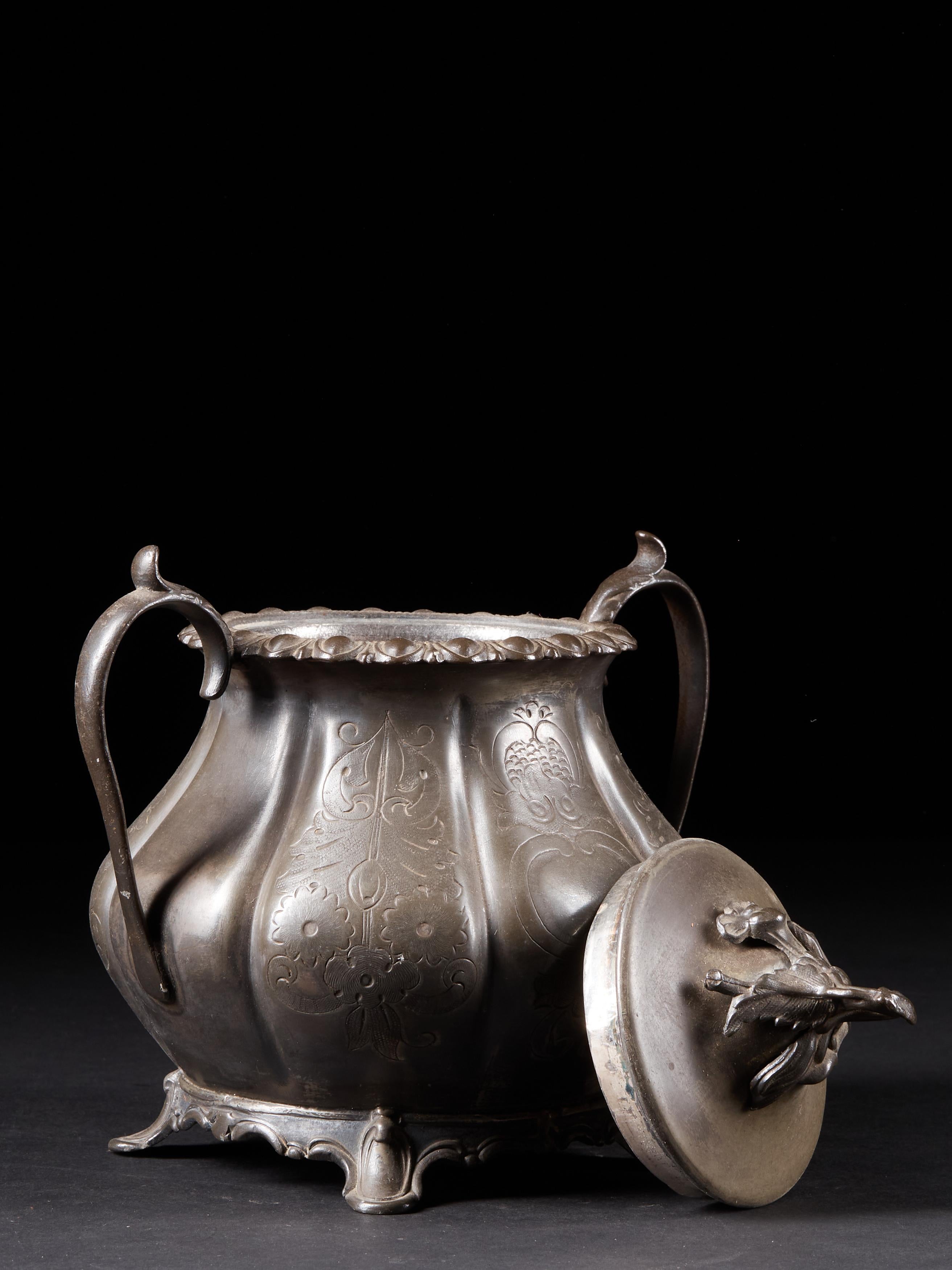 19th Century, Elegant Sugar or Cream Pot with an Embossed Floral Pattern 1