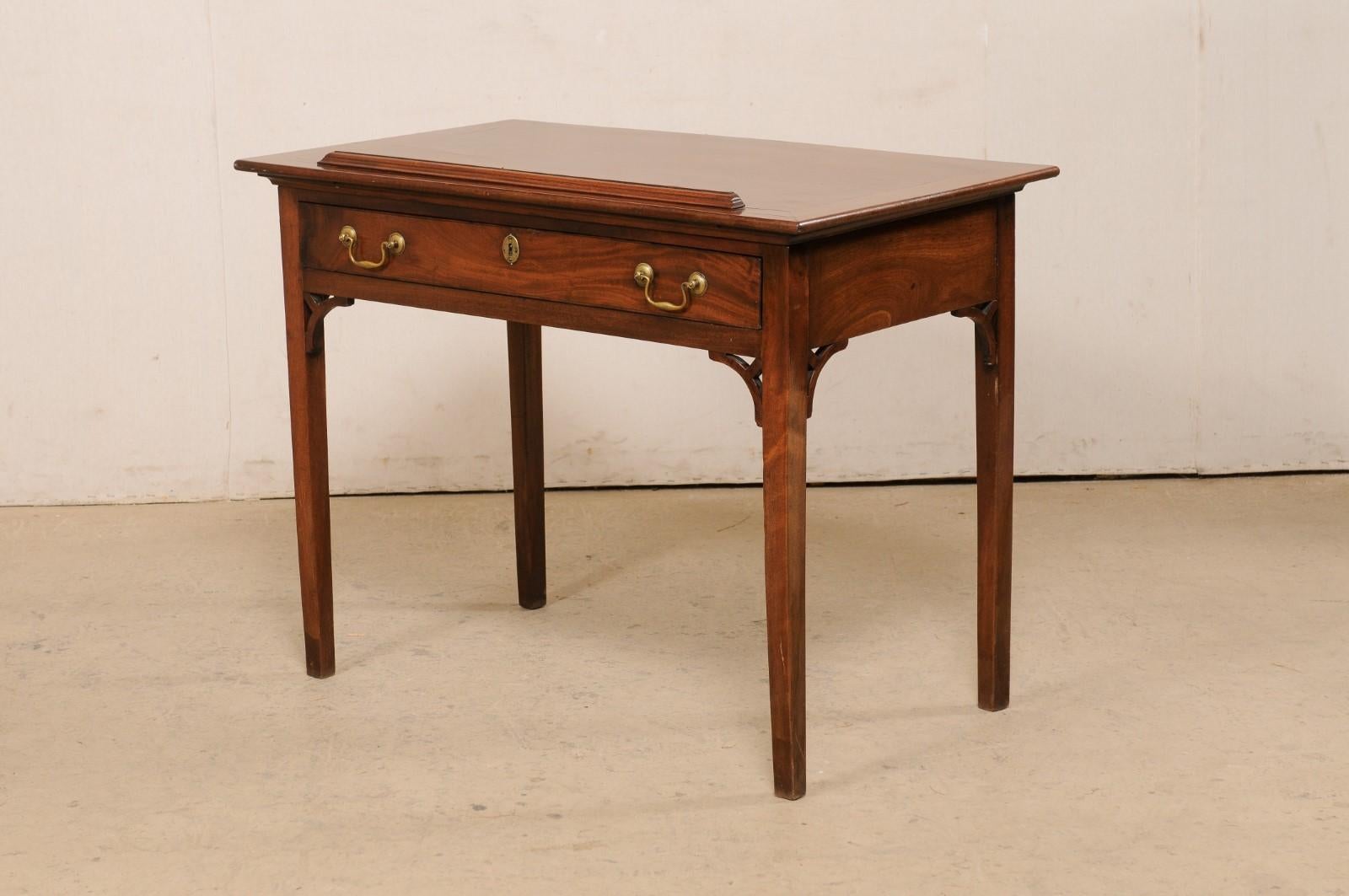 Englischer Architekten-Mahagoni-Schreibtisch aus dem 19. Jahrhundert mit Lederschreibplatte und doppelter Klappplatte im Angebot 7