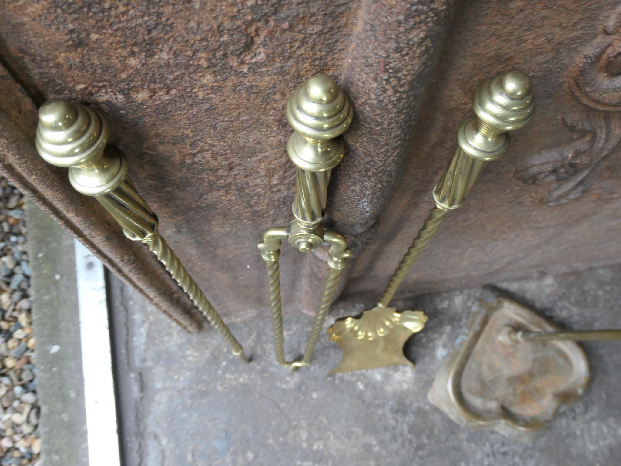 19th C. English Brass Victorian Fireside Companion Set For Sale 6