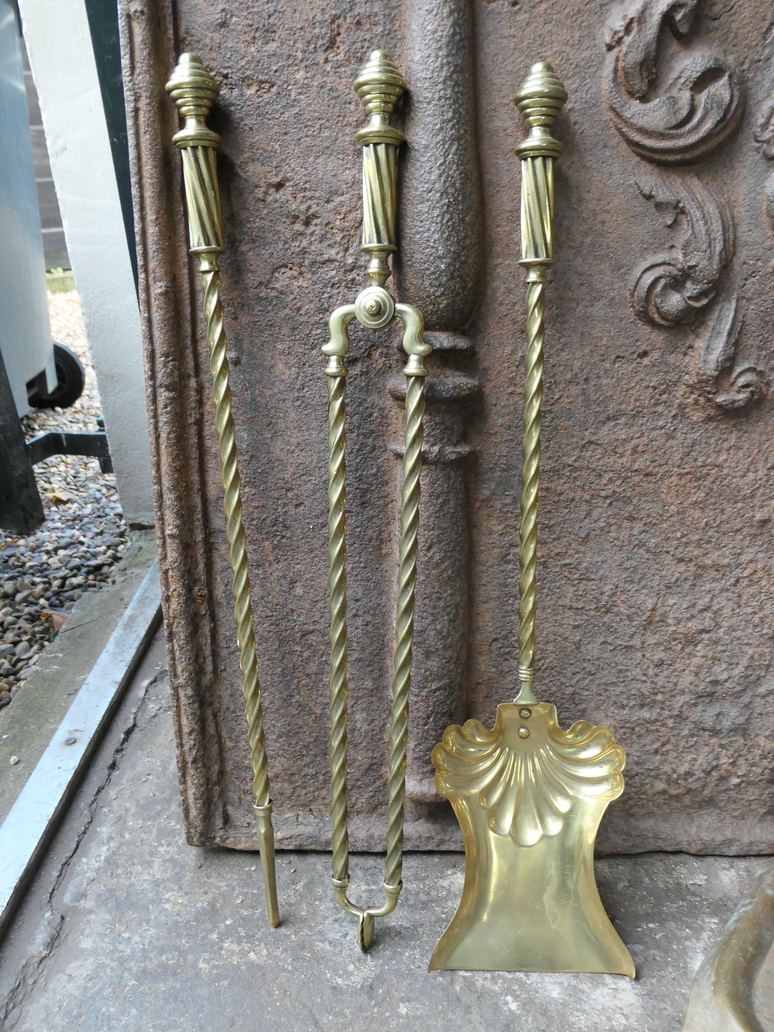 19th C. English Brass Victorian Fireside Companion Set For Sale 4