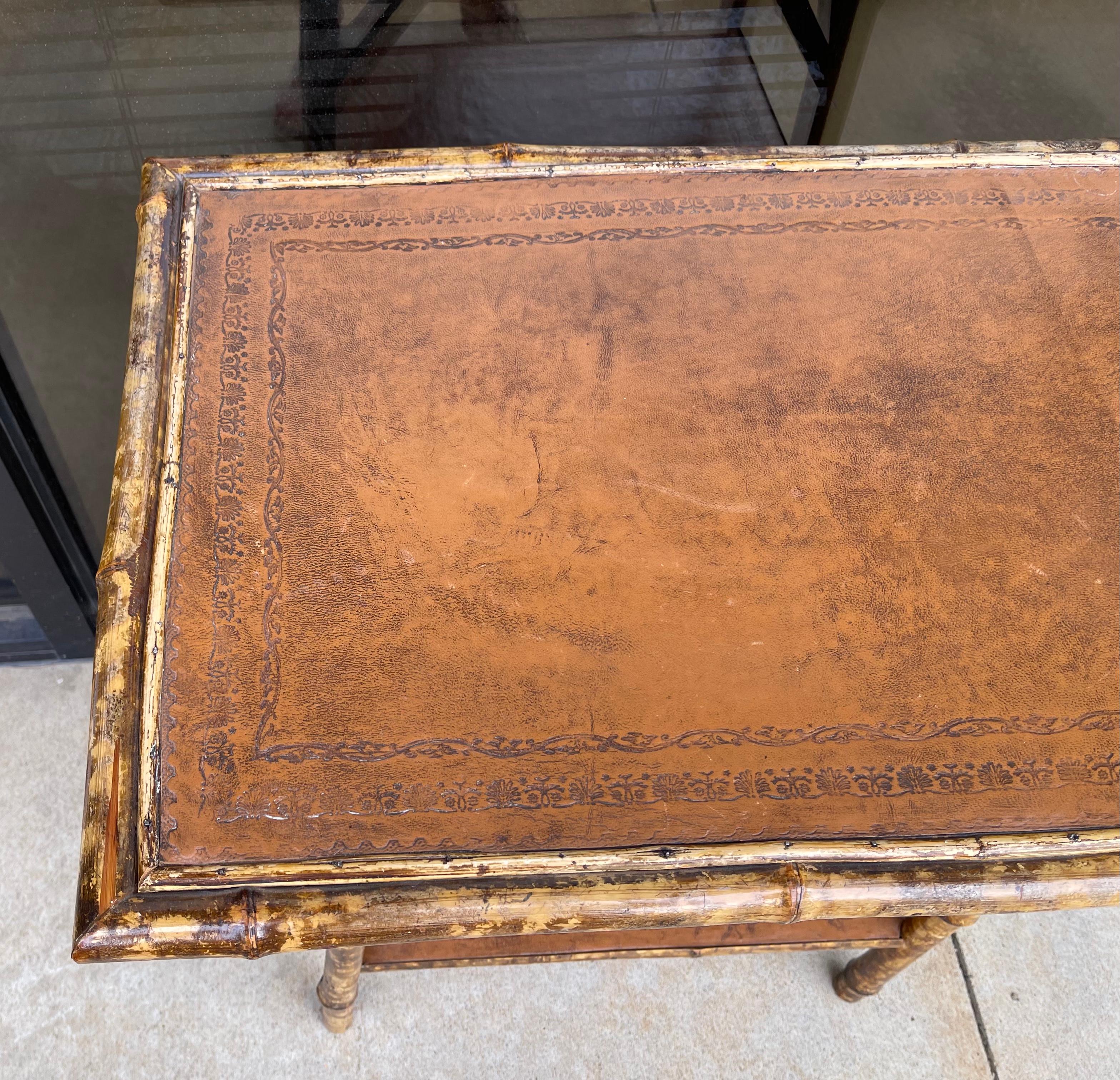 19th-C. English Burnt Bamboo and Tooled Leather Three Tiered Side Table In Good Condition In Kennesaw, GA