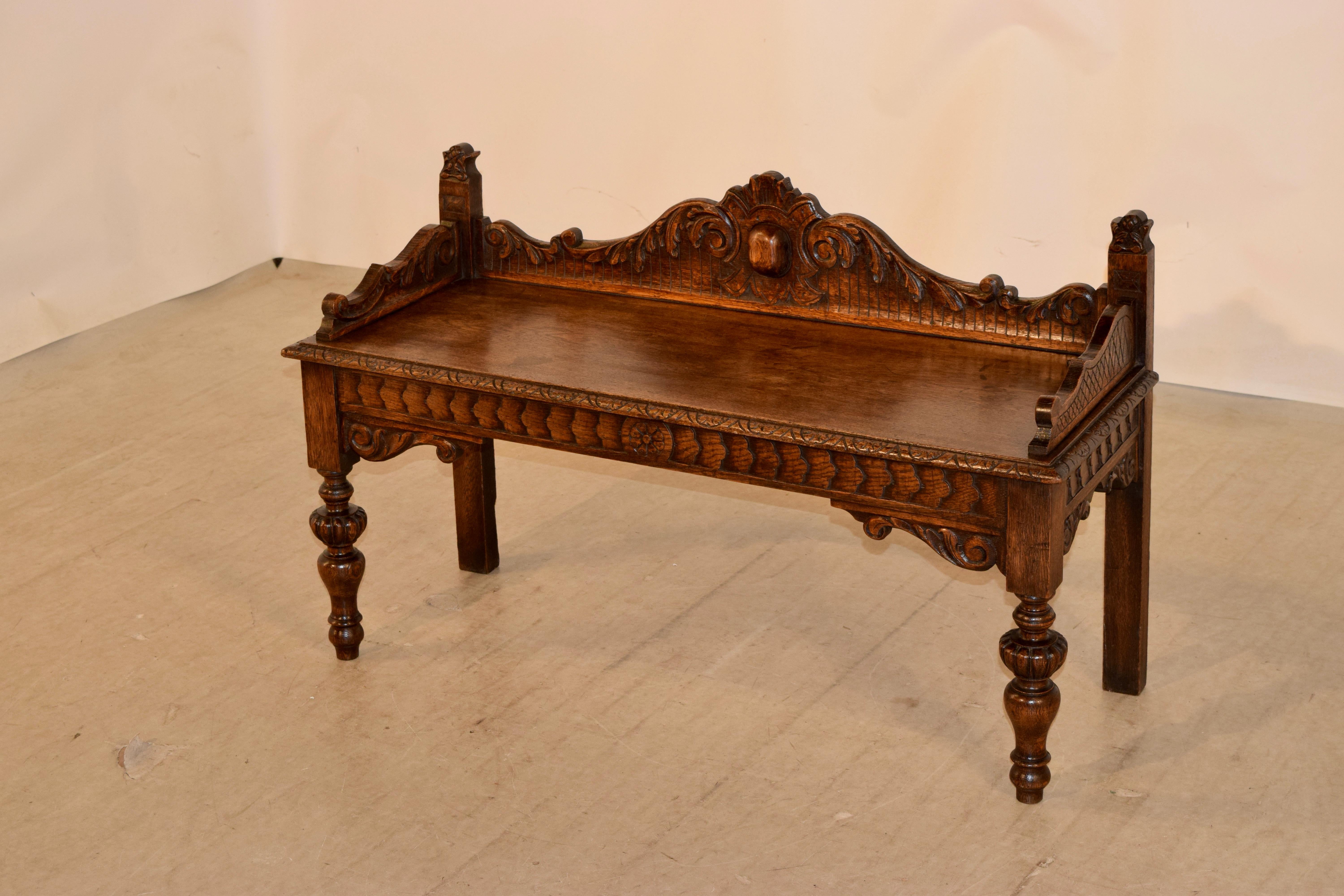19th C. English Carved Window Seat In Good Condition For Sale In High Point, NC