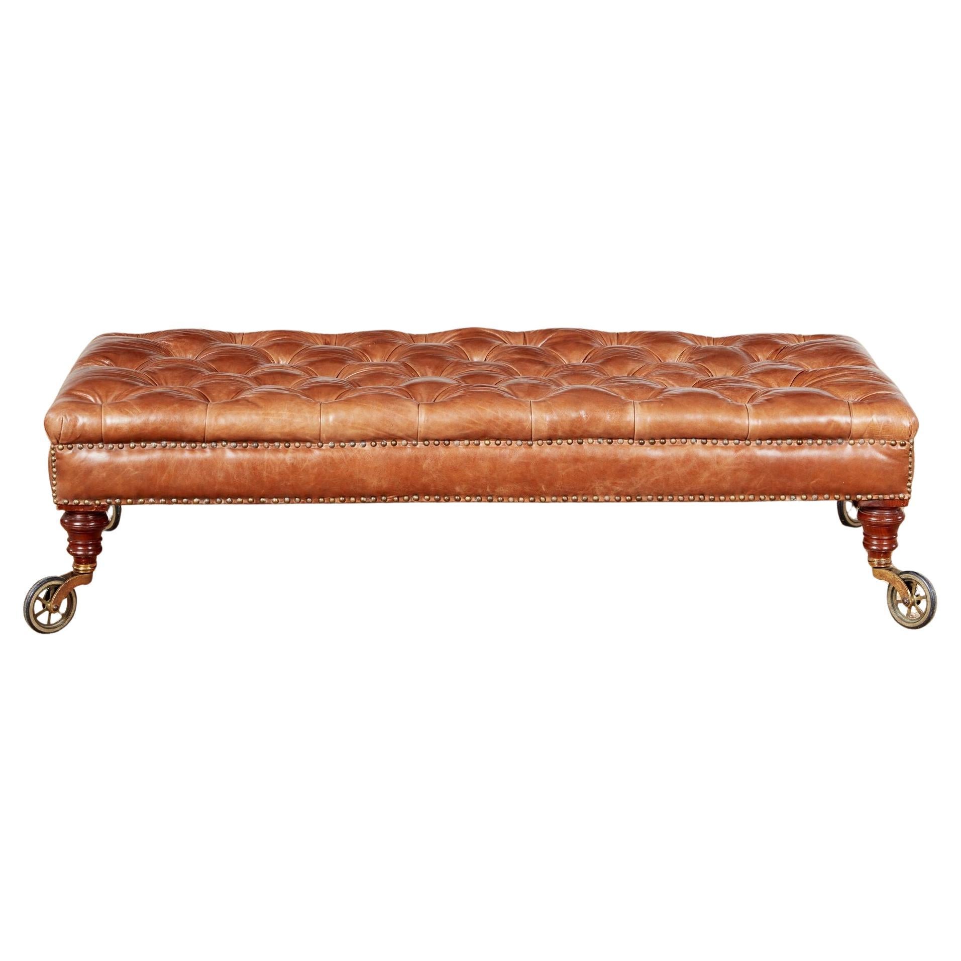 XIX sec. Pouf in pelle con inserti in cuoio della English Country House in vendita