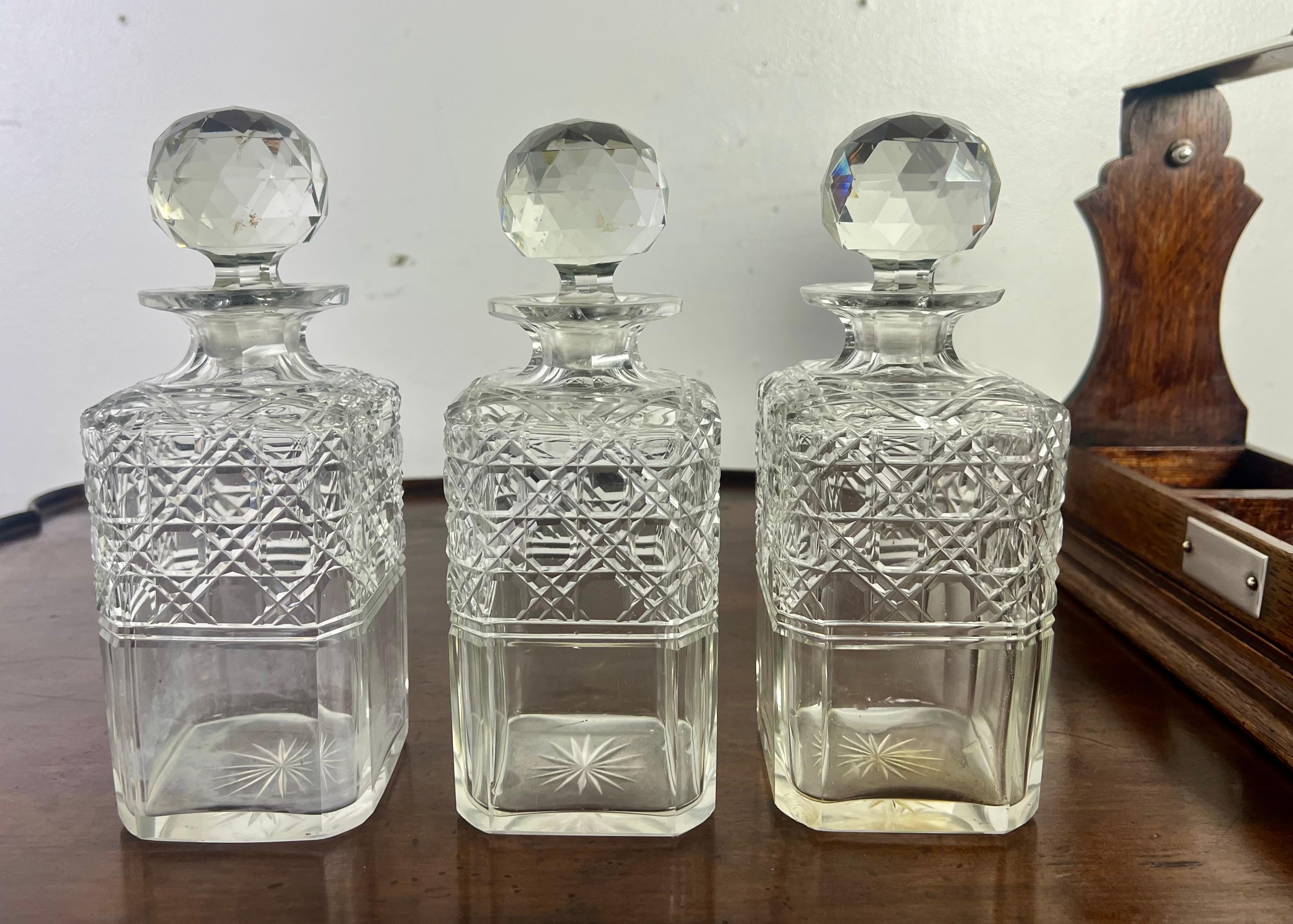 19th C. English Decanter Set For Sale 10