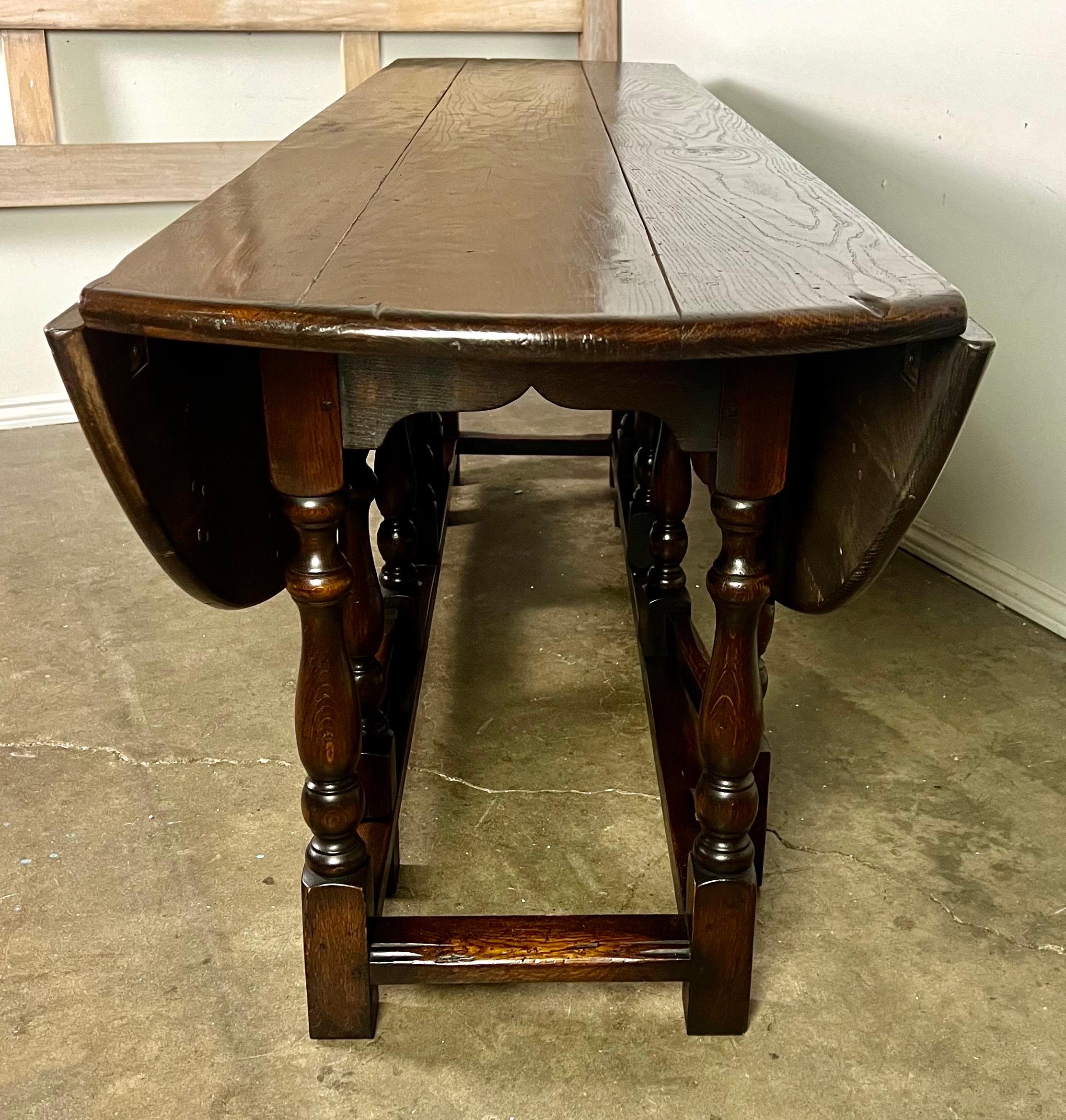19th C. English Gate-Leg Drop Leaf Dining Table 12