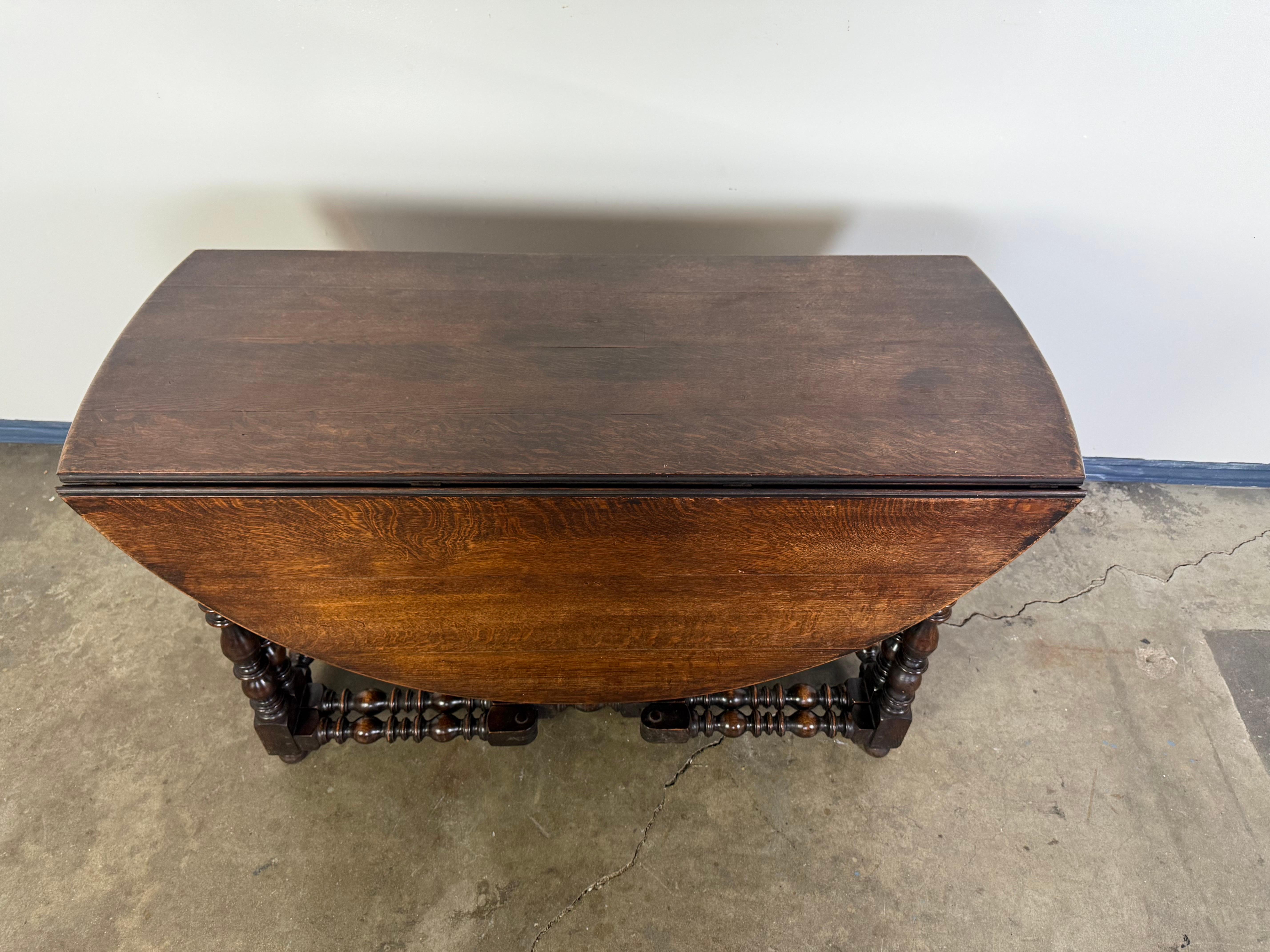 19th C. English Gate Leg Table For Sale 5