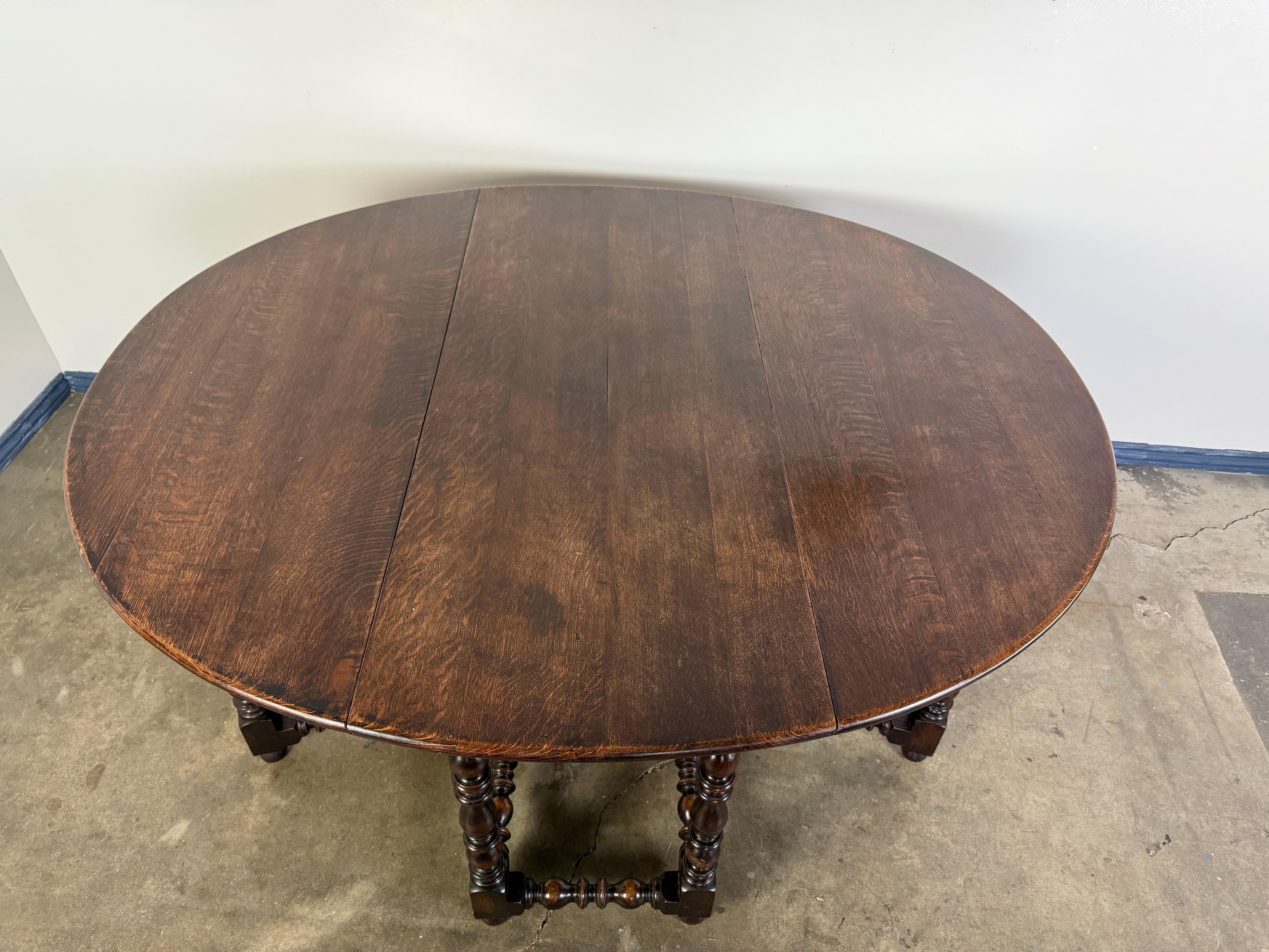 19th C. English Gate Leg Table For Sale 8