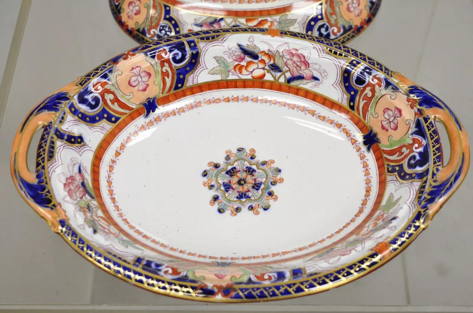 19. Jh. Englische Eisenterrine aus Eisenstein mit Diamant-Patentdeckel für Gemüsesuppe - ein Paar (Keramik) im Angebot