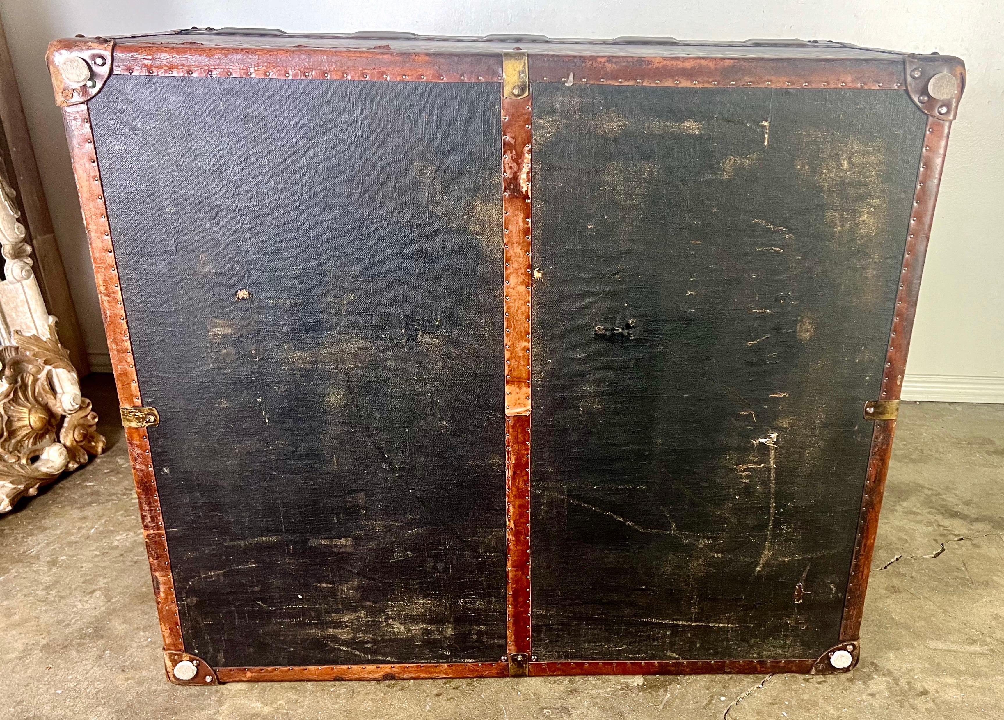 19th C. English Leather Coffee Table/Steamer Trunk For Sale 14