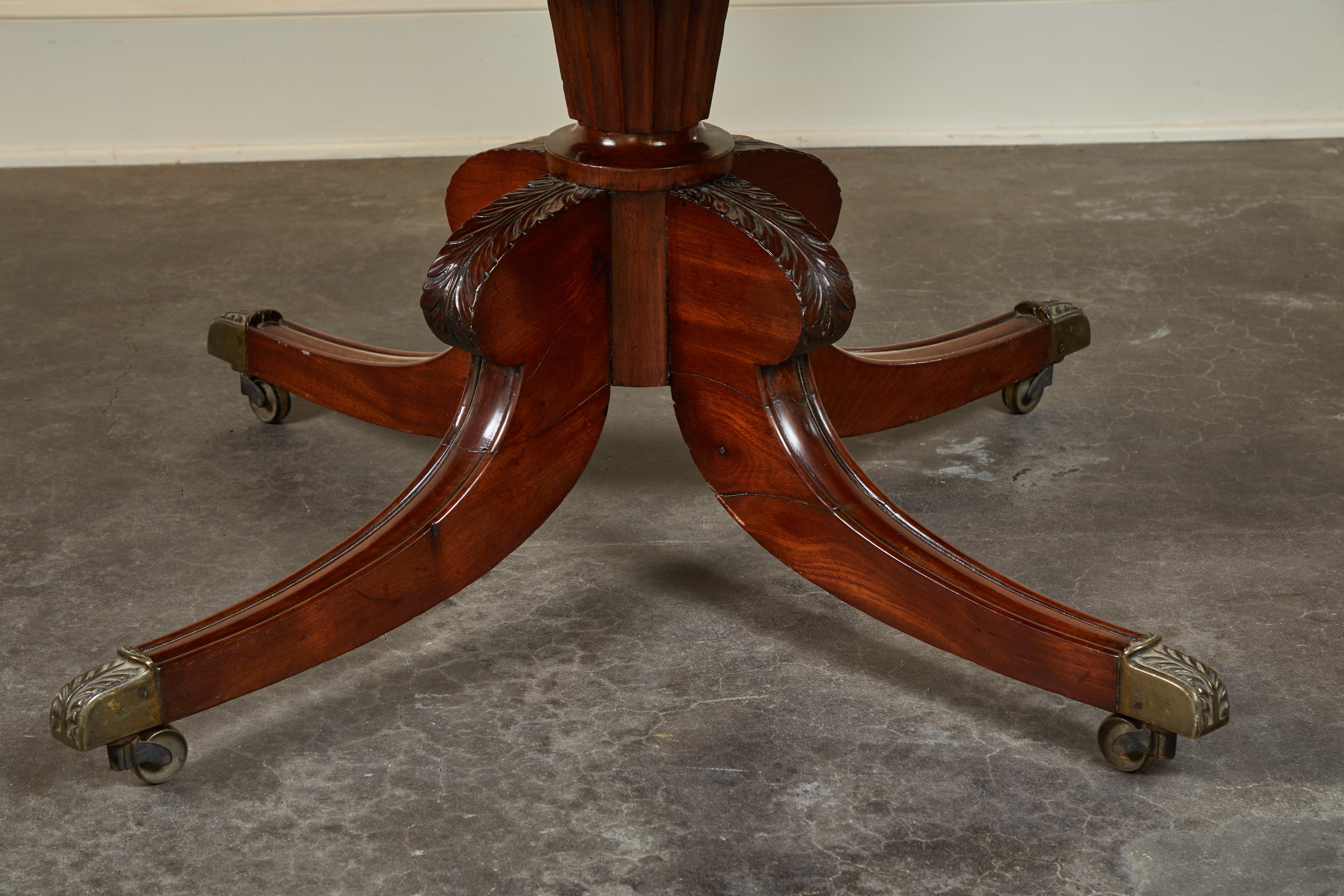 19th Century English Mahogany Georgian Pedestal Table 1