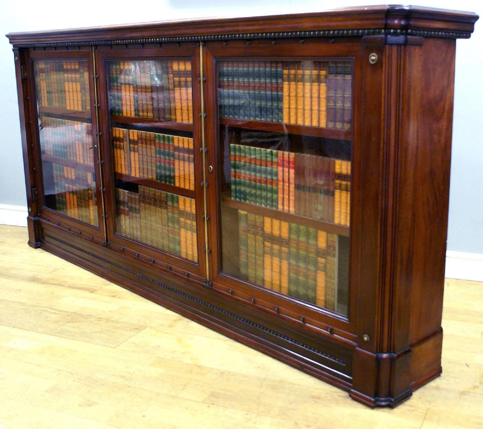 19th Century English Mahogany Glass Fronted Bookcase 1