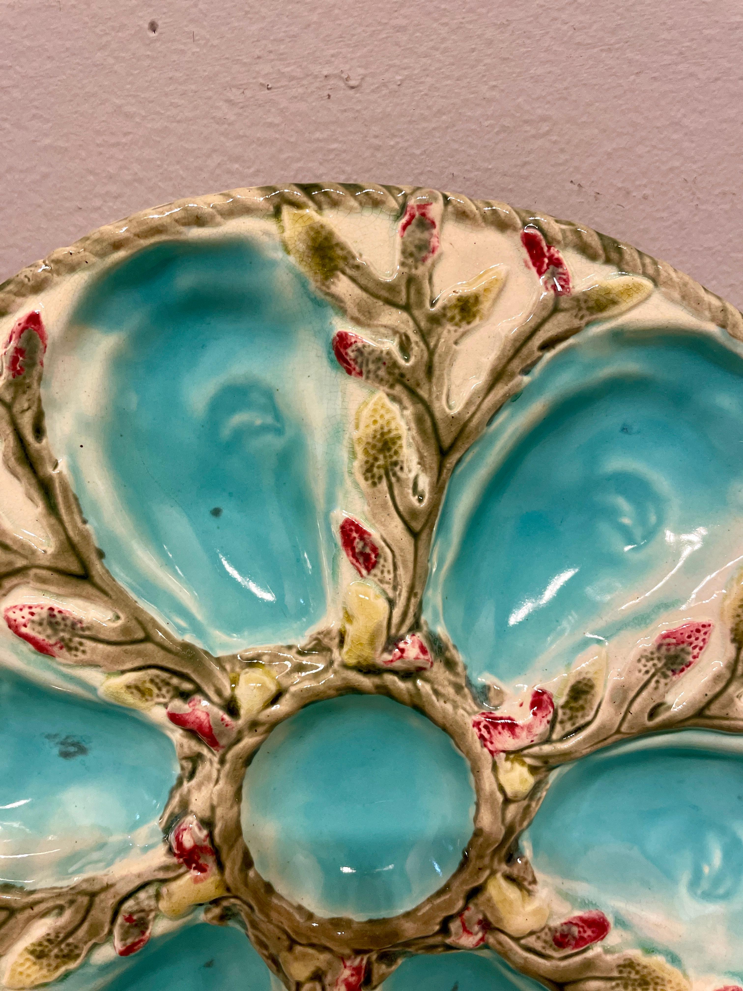 19th C. English Majolica Fielding Oyster Plate In Good Condition In Winter Park, FL