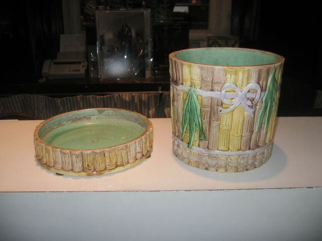 19th Century English Majolica Bamboo Planter with Base In Good Condition For Sale In Dallas, TX