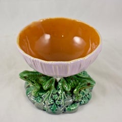 English Minton Aesthetic Movement Majolica Frog and Mushroom Vide-Poche Bowl