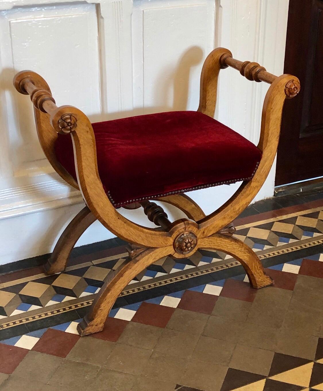 19th Century English Oak Curule Bench In Good Condition For Sale In Charleston, SC