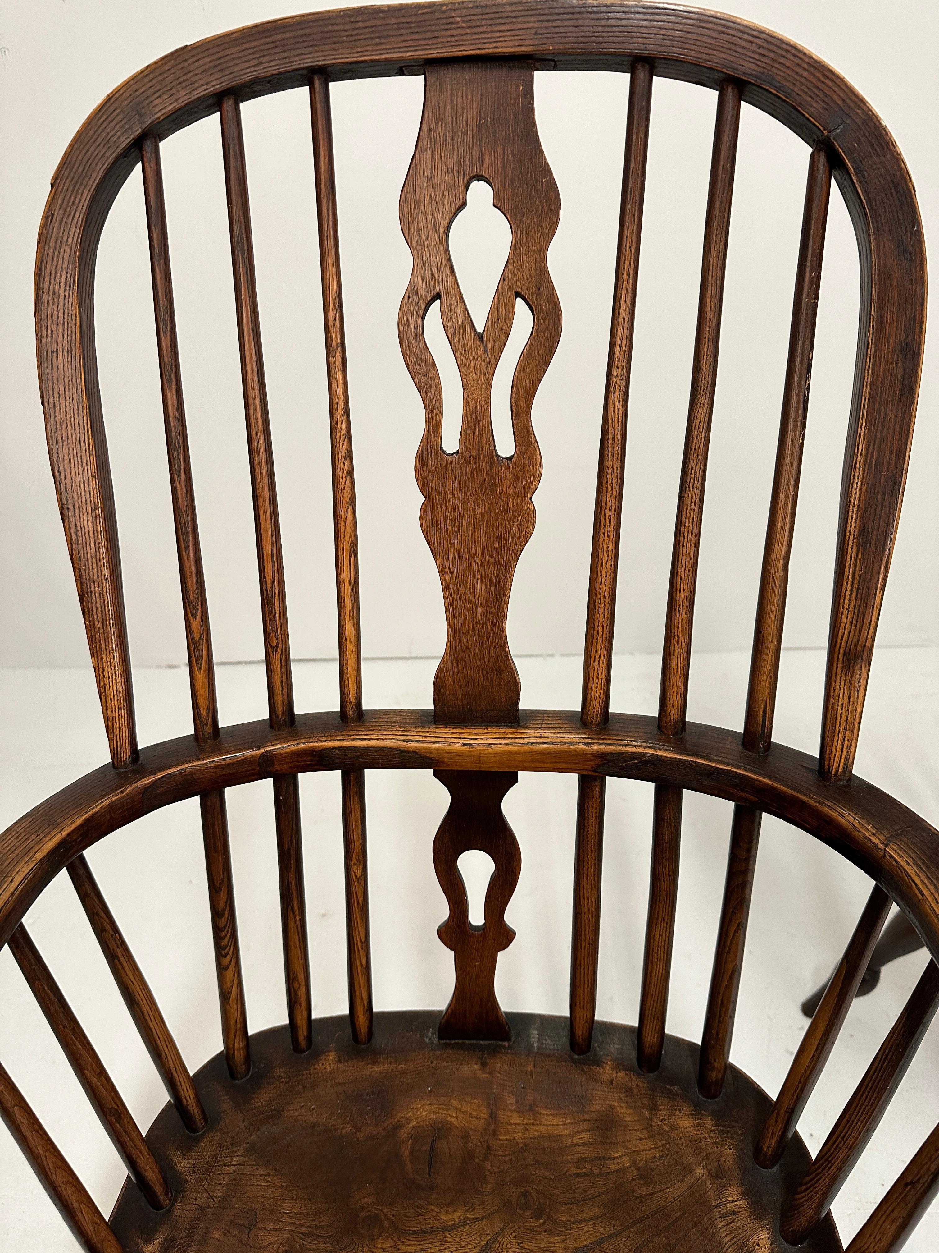19th C English Oak Windsor Chairs - Set of Six For Sale 6