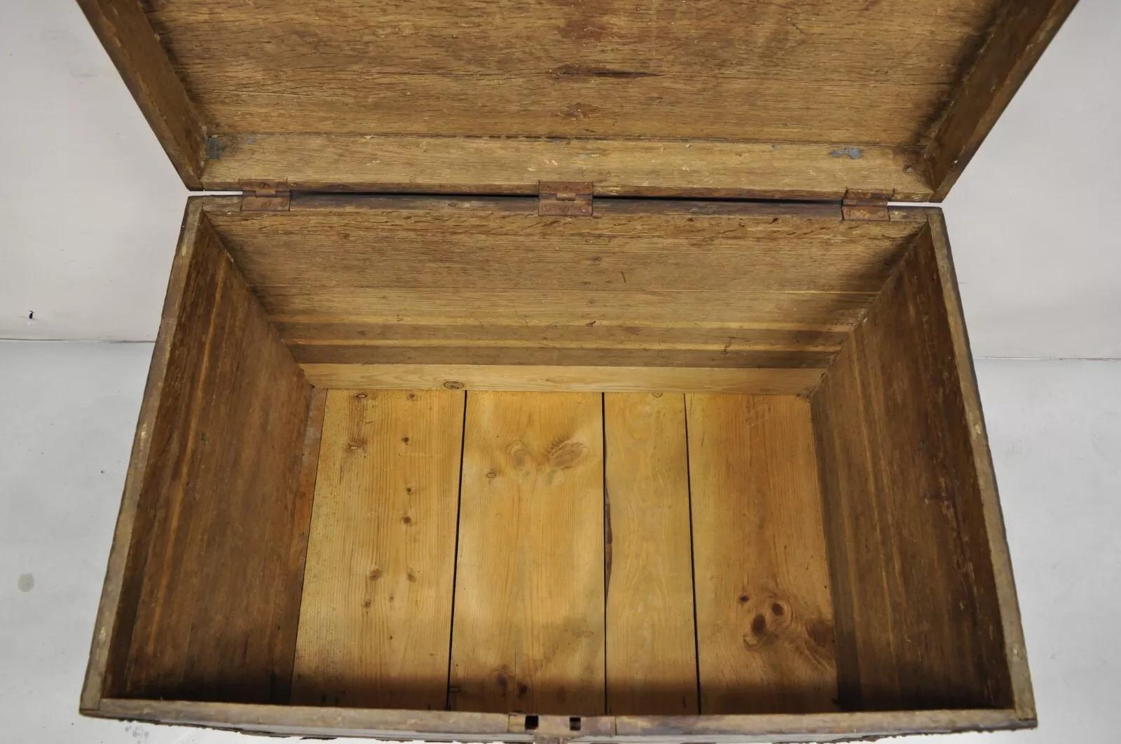19th C. English Oak Wood and Steel Banded Safe Storage Cabinet Chest Trunk For Sale 2