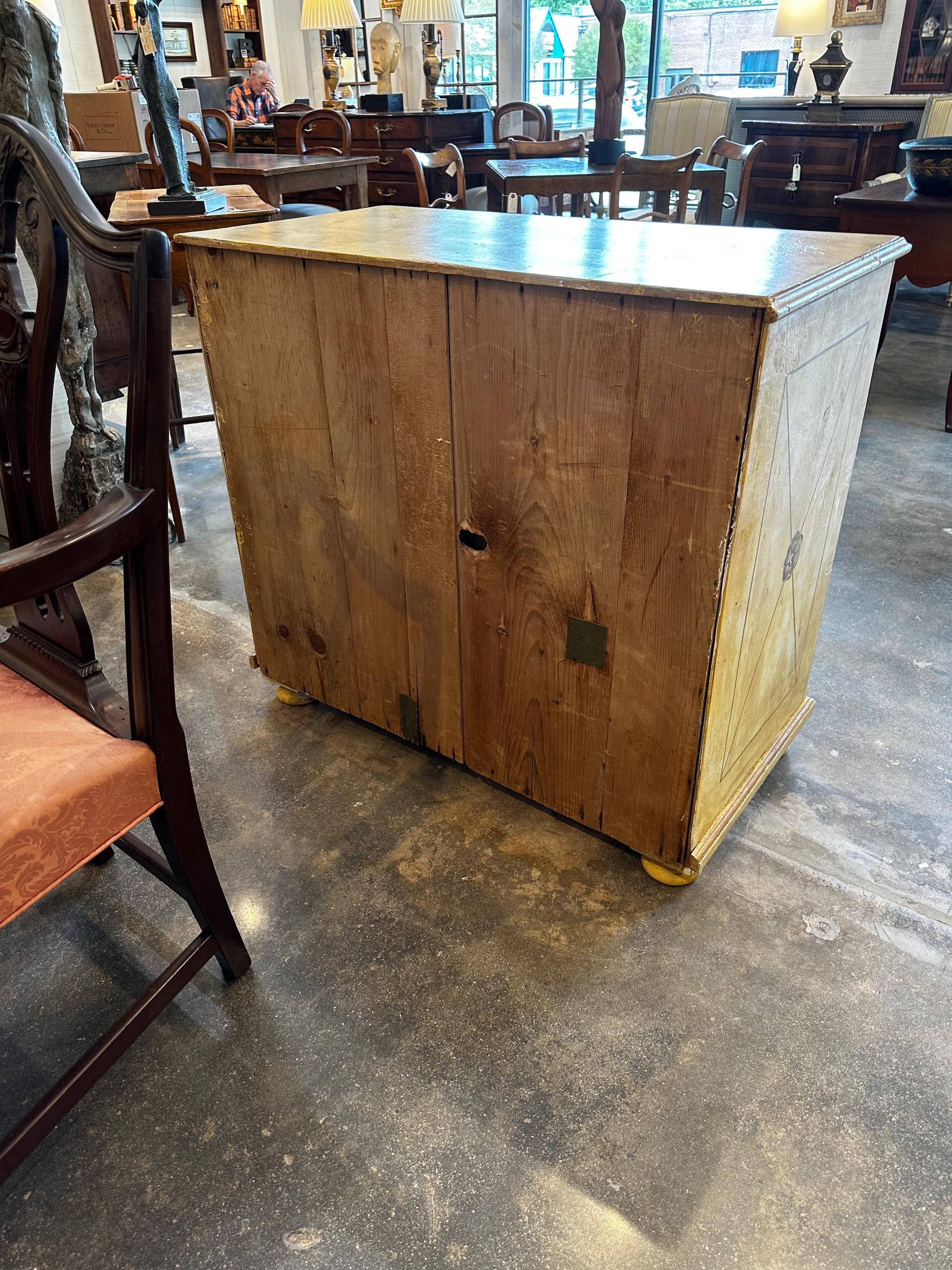 19th C. English Painted Chest In Good Condition For Sale In Charlottesville, VA