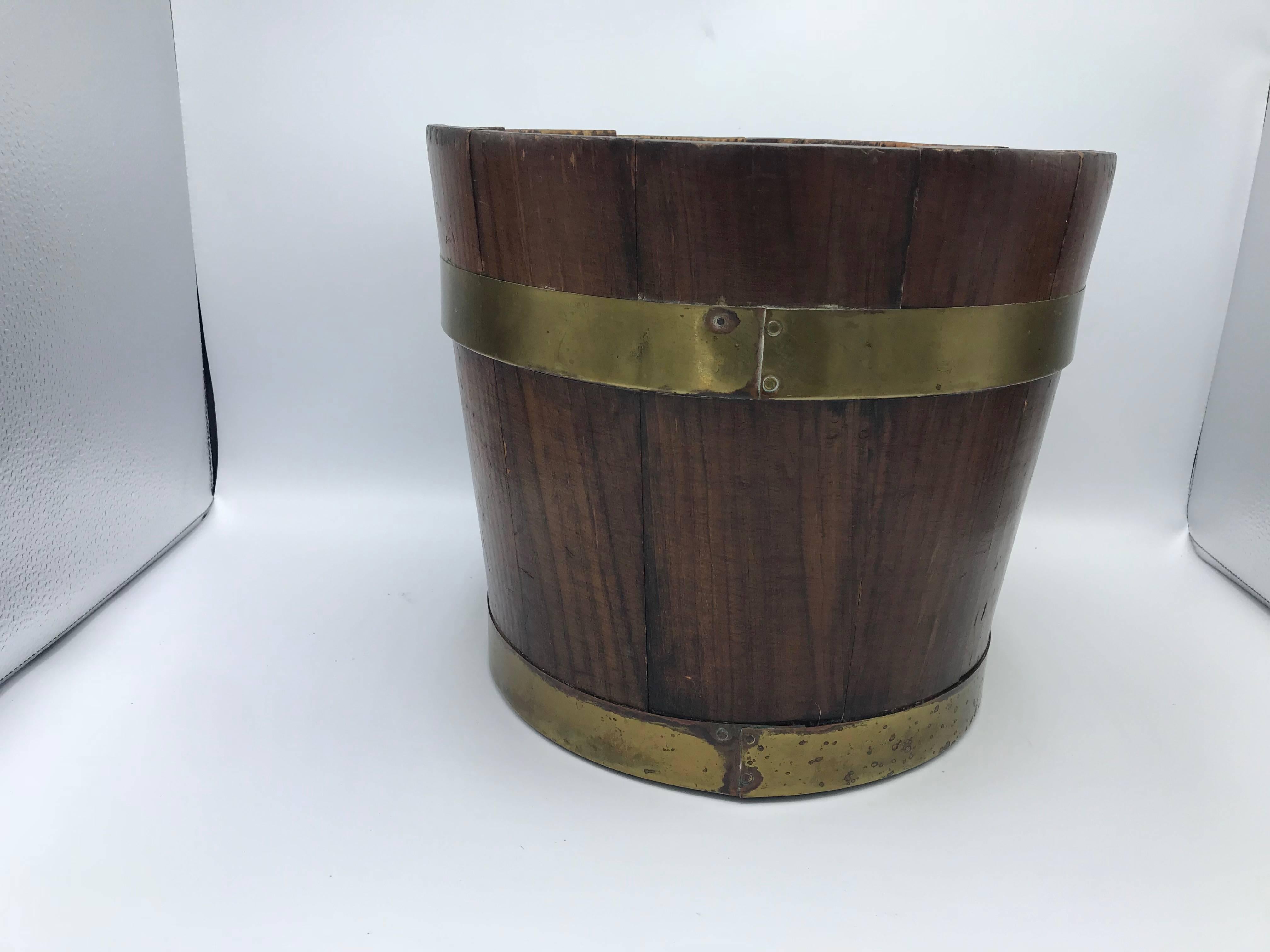 19th Century English Pine and Brass Banded Collar Bucket Cachepot In Good Condition For Sale In Richmond, VA