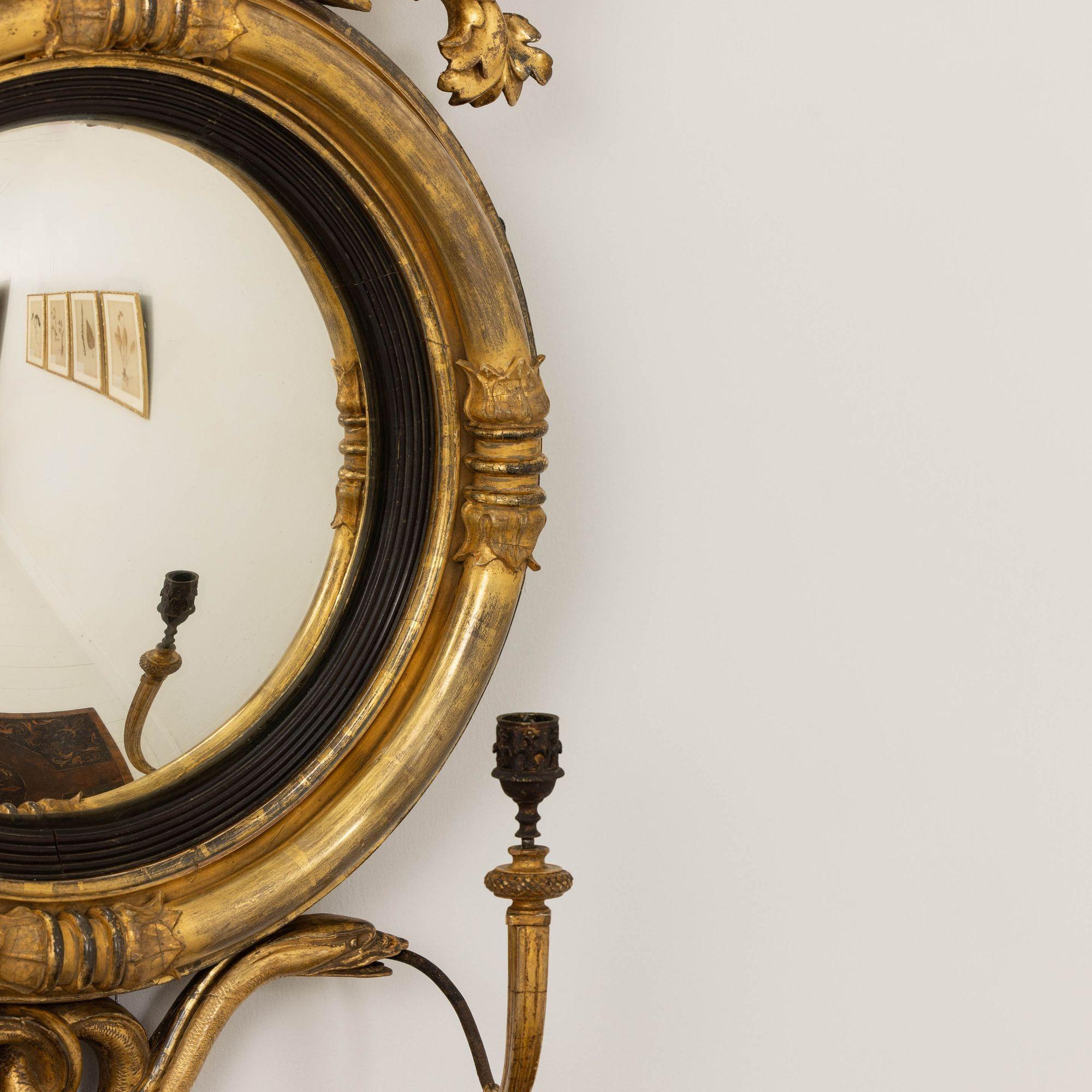 19th c. English Regency Convex Mirror in Original Giltwood For Sale 4