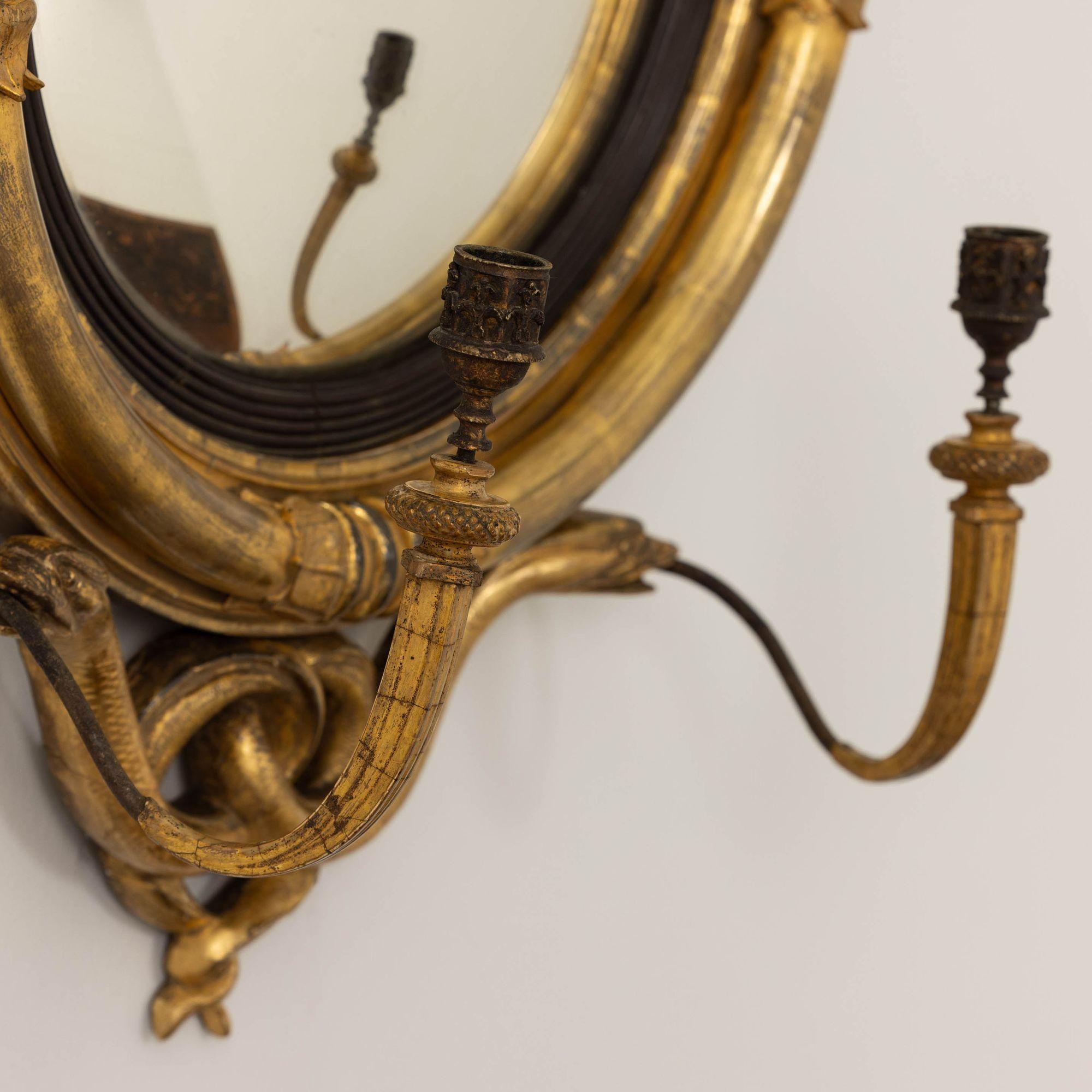 19th c. English Regency Convex Mirror in Original Giltwood For Sale 5