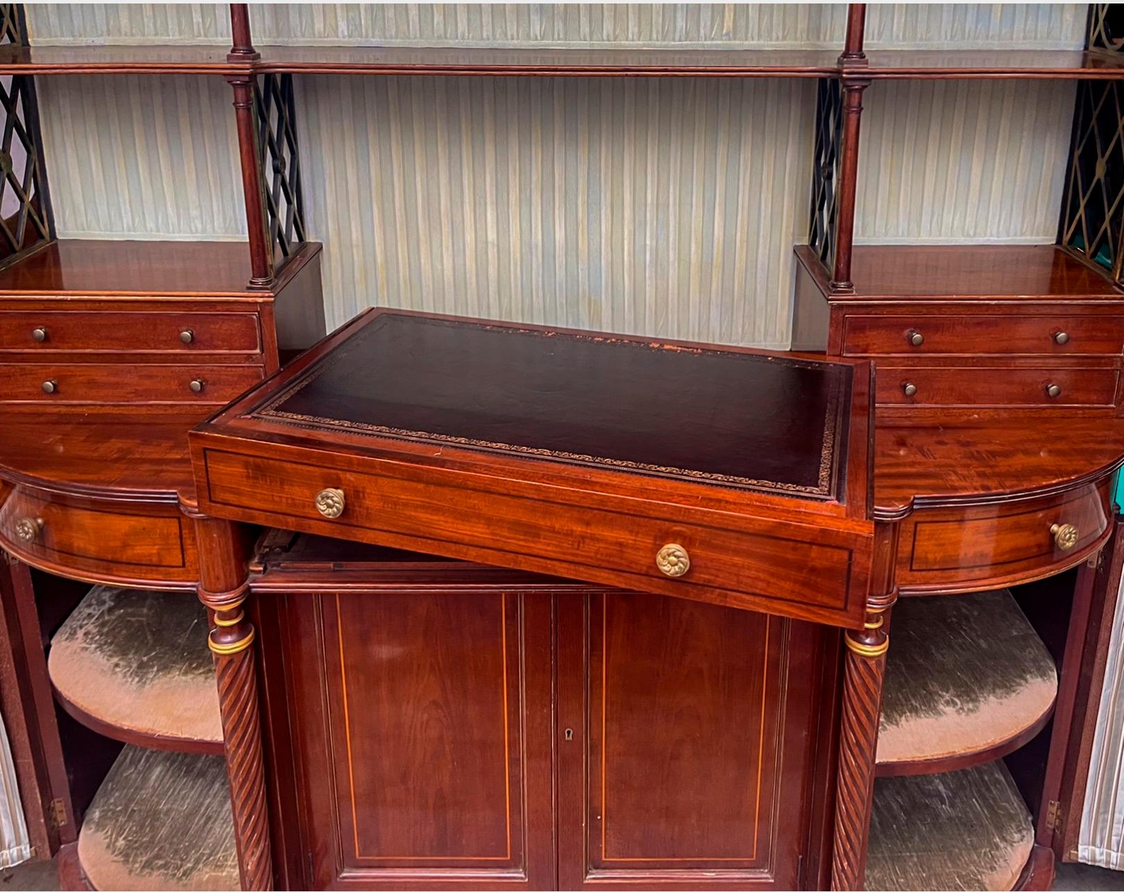 19th-C. English Regency Style Mahogany And Brass Cabinet / Bar / Desk In Good Condition In Kennesaw, GA