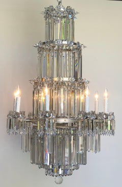 Lustre / Gazolier en cristal et métal argenté de style Régence anglaise du 19ème siècle.