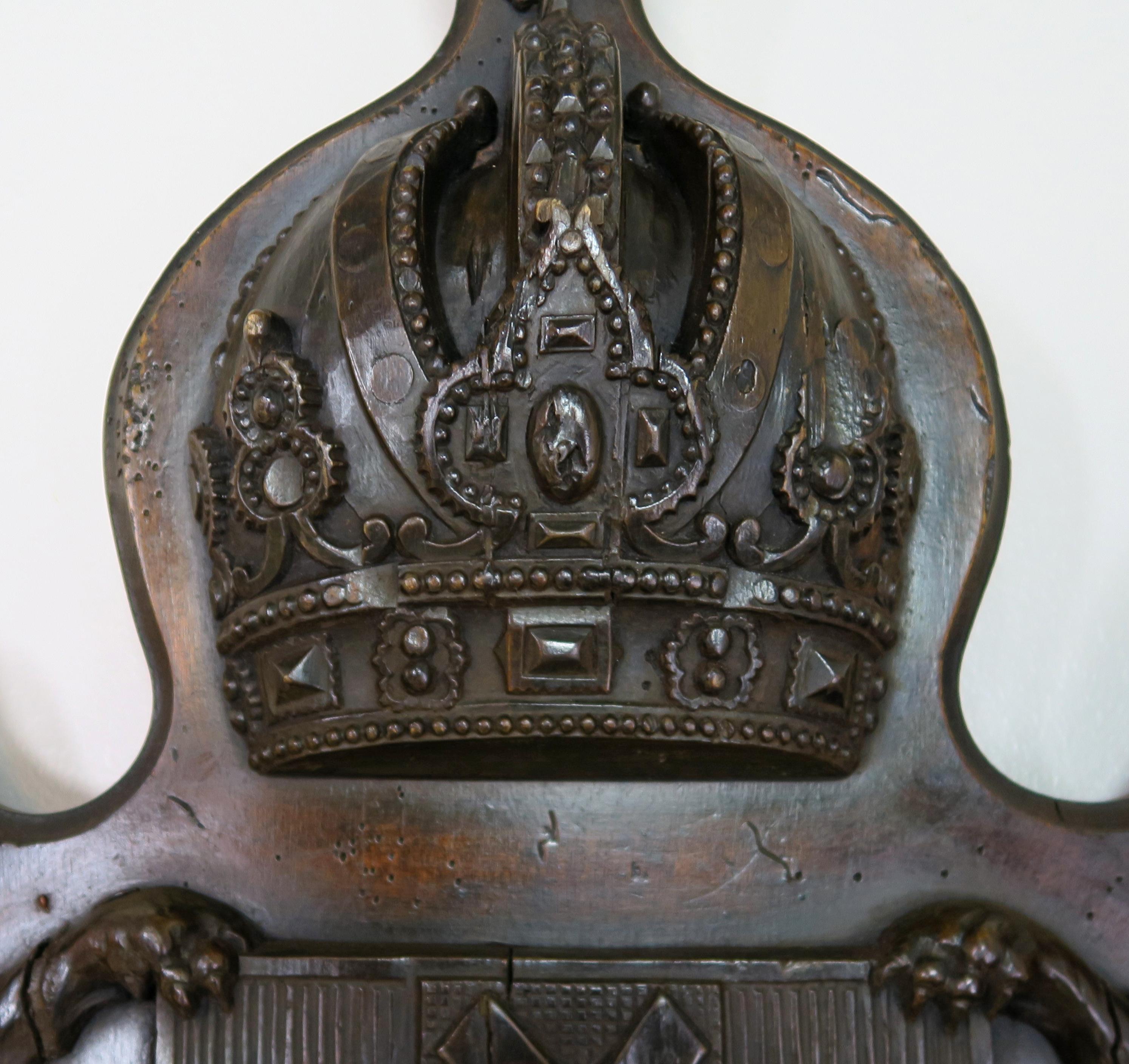 Renaissance 19th Century English Royal Family Crest