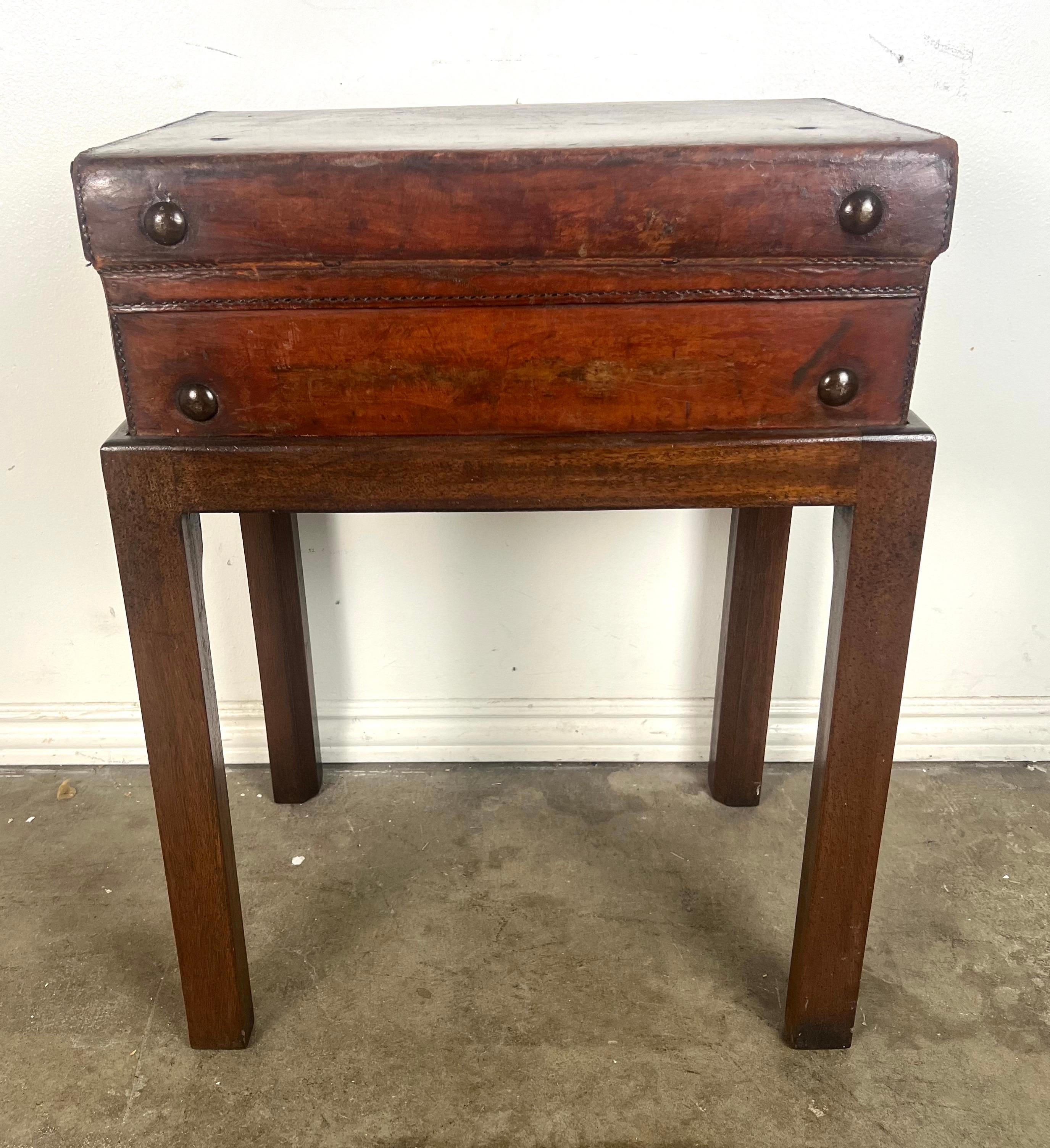 19th C. English Suitcase Side Table For Sale 5