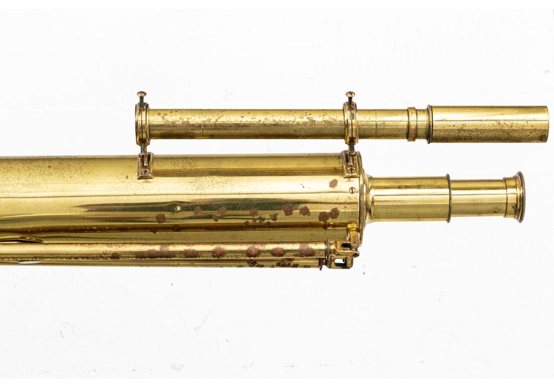 Telescopio inglese del XIX secolo su cavalletto a treppiede di Negretti & Zambra da restaurare in vendita 7