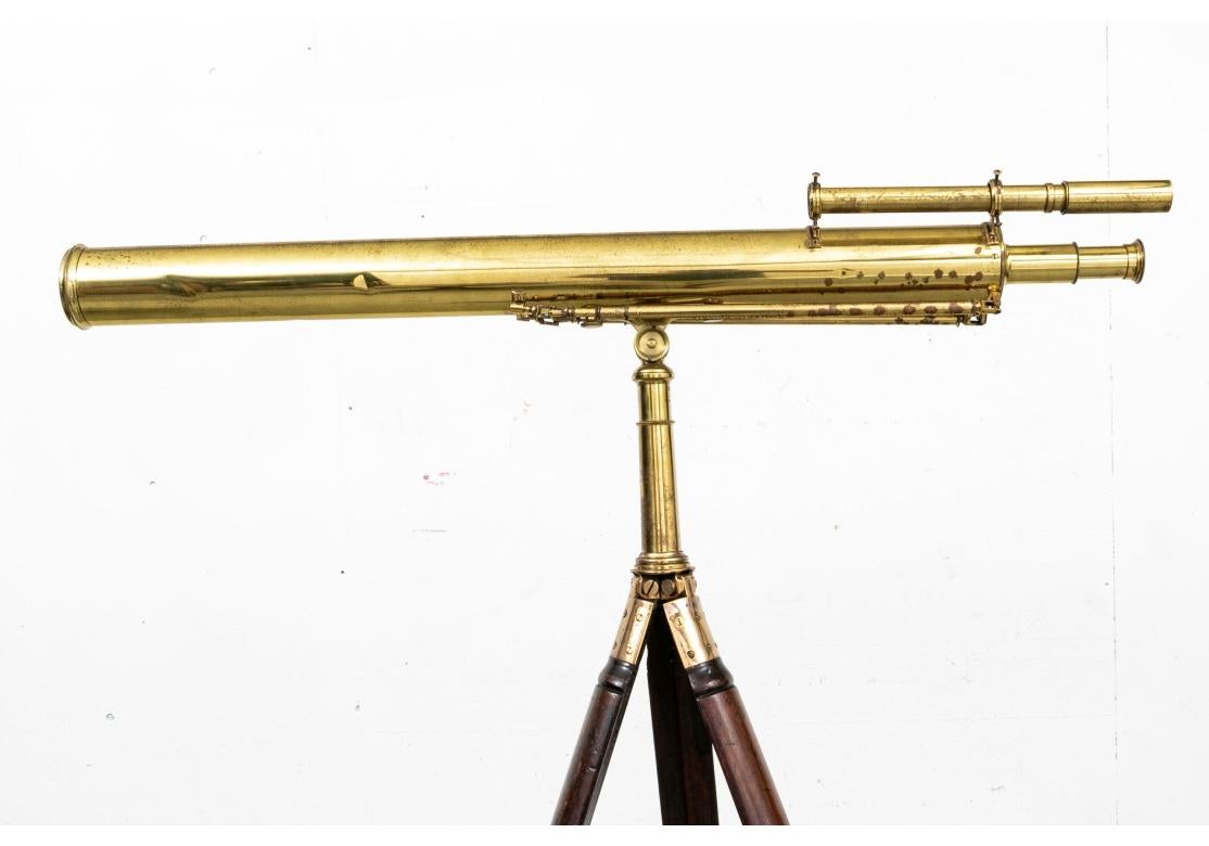 Telescopio inglese del XIX secolo su cavalletto a treppiede di Negretti & Zambra da restaurare in vendita 2