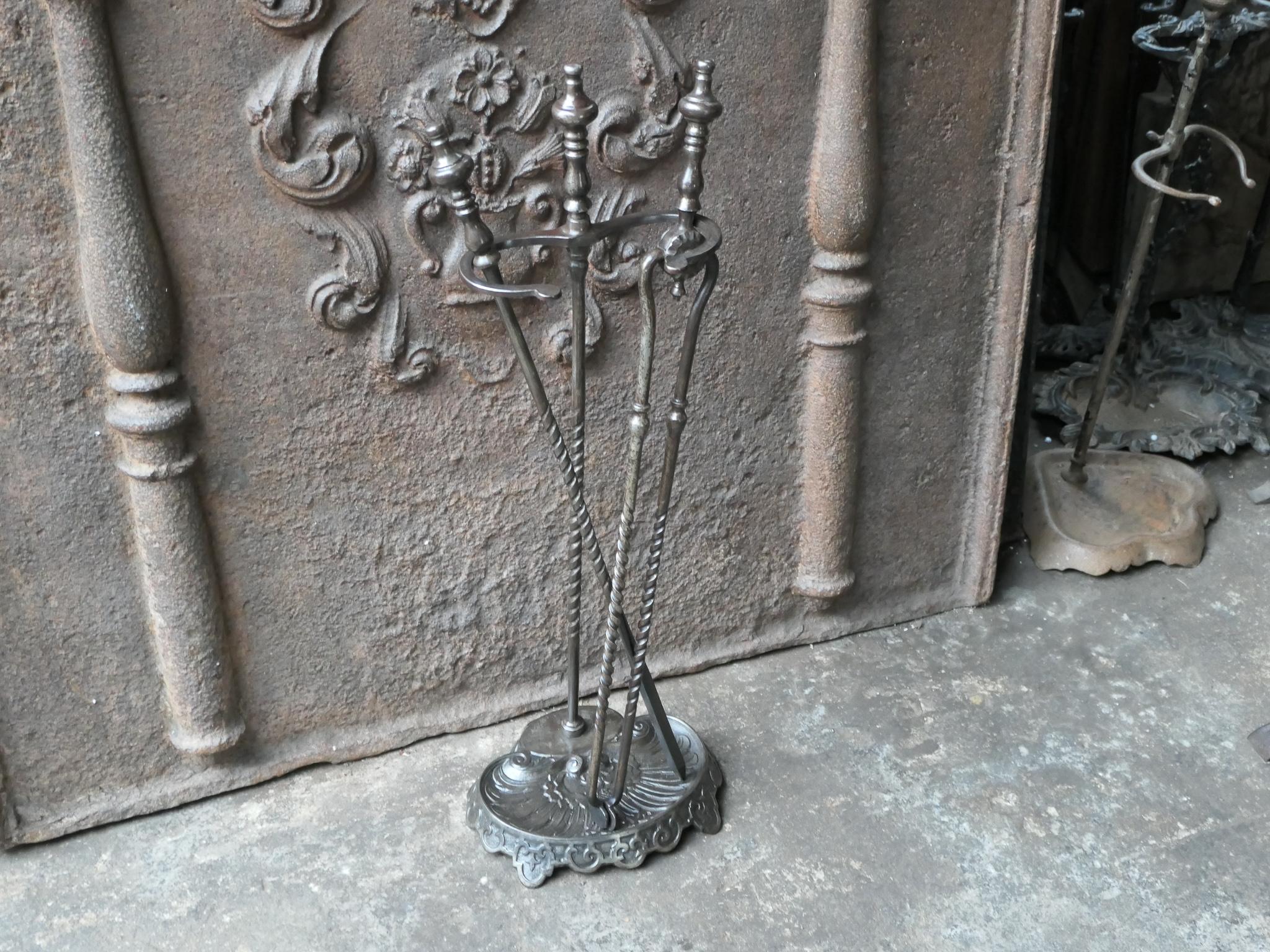 Cast 19th C. English Victorian Fireplace Companion Set For Sale