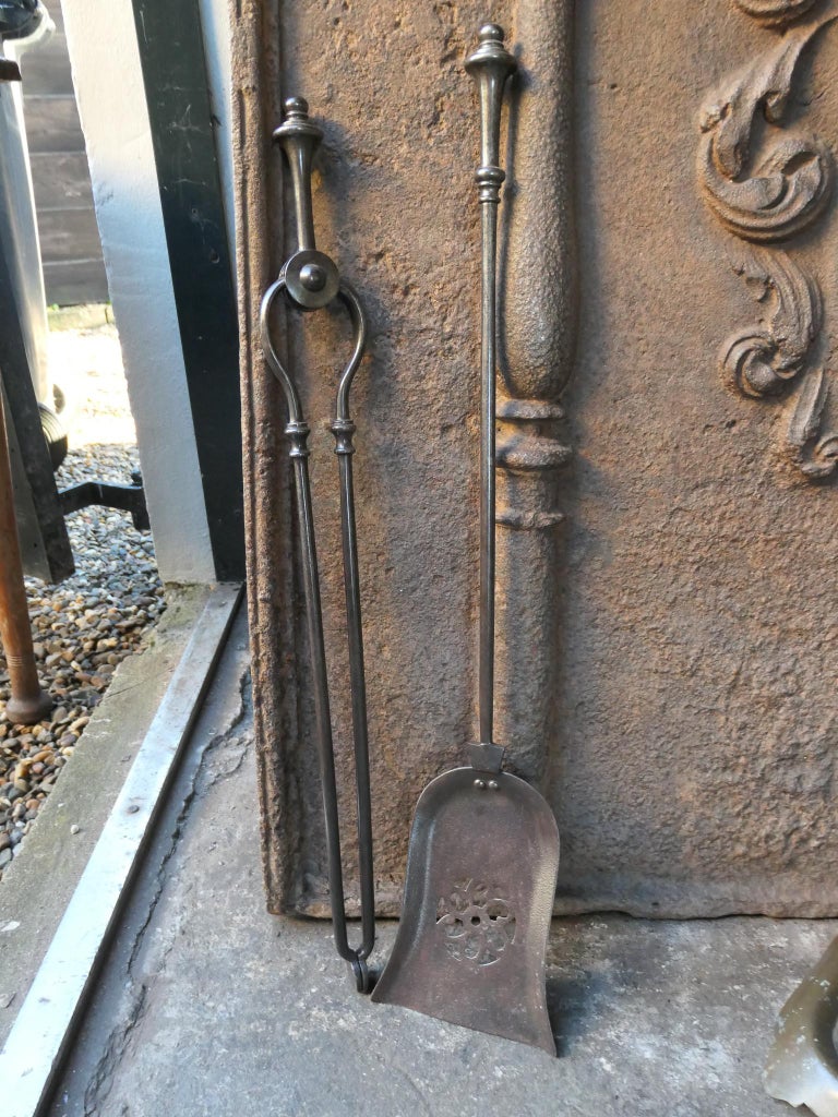 19th C. English Victorian Fireplace Tools For Sale at 1stDibs