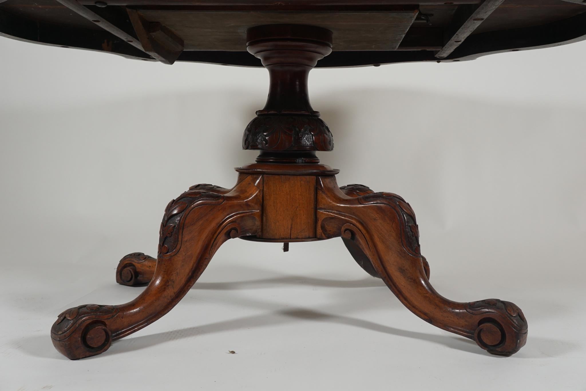 19th Century English Walnut Center Table For Sale 3