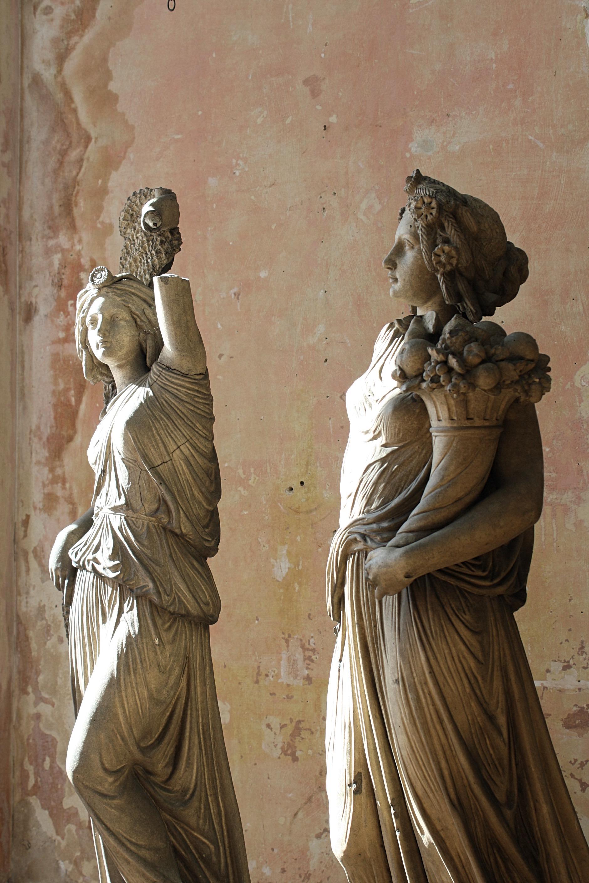 19th C Ernst March Söhne, Pair of Terracotta Classical Figures Great Exhibition 12