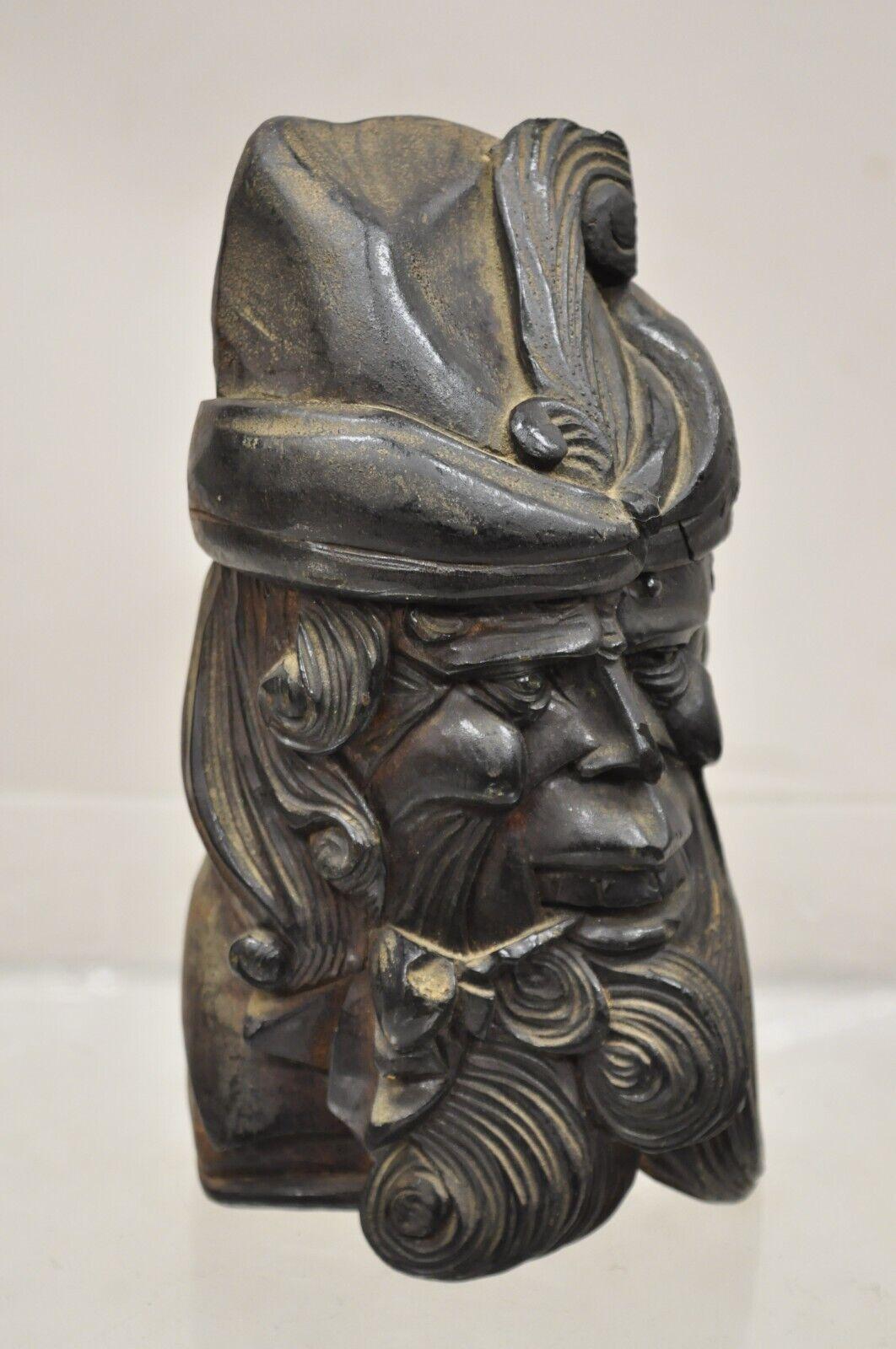 Rustique A.I.C. Black Forest Wood Wood Figural Bearded Man Lidded Tobacco Jar, 19ème siècle. en vente
