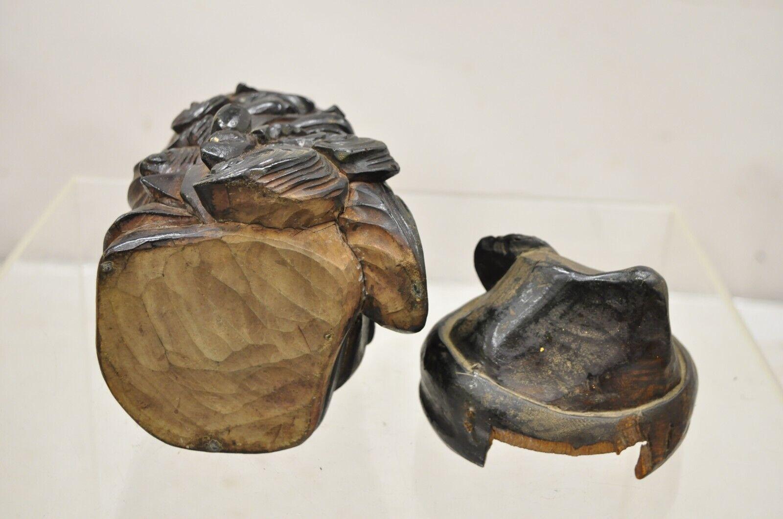 19th C European Black Forest Figural Wood Carved Bearded Man Lidded Tobacco Jar For Sale 4