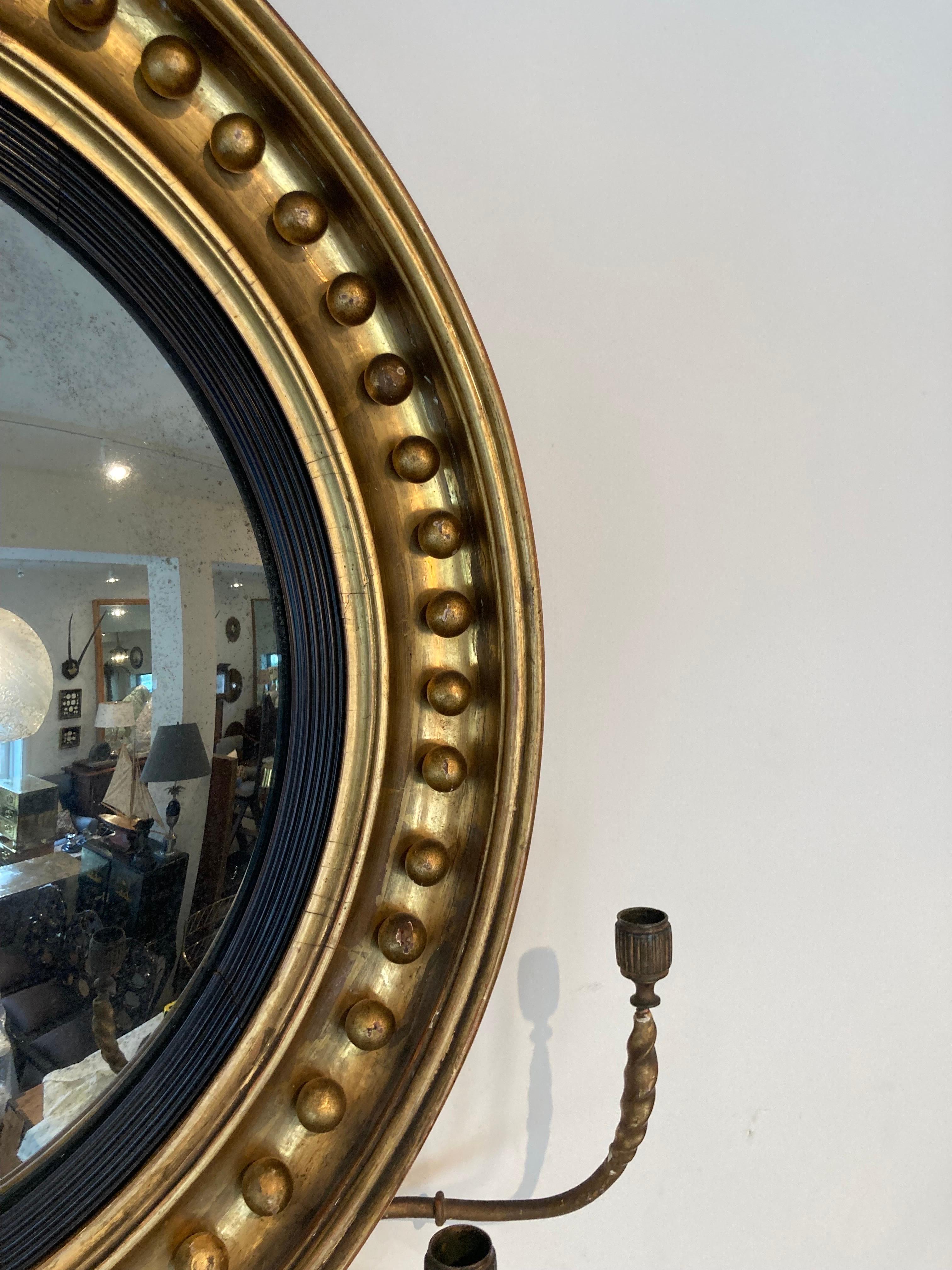 Miroir d'aigle en bois doré sculpté du 19e siècle, style fédéral en vente 2