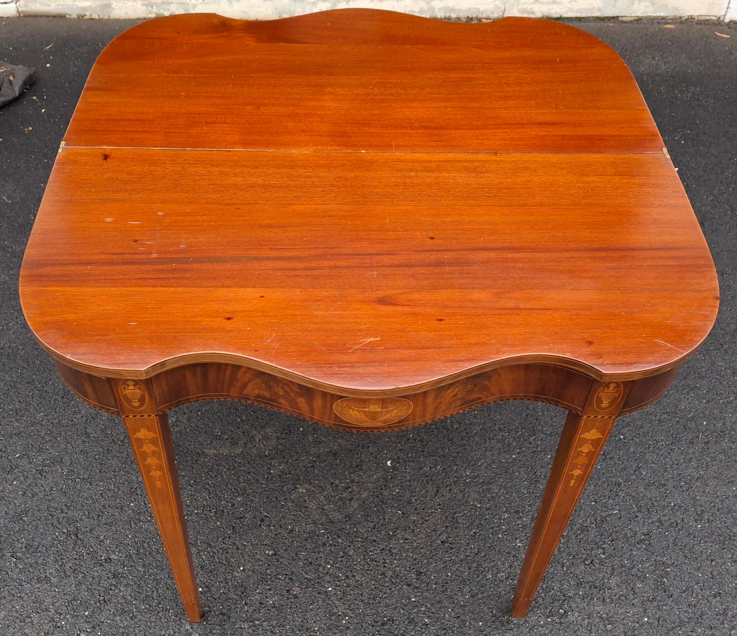 19th C. Federal Style Satinwood Inlaid Mahogany Fold Top Card or Console Table For Sale 4