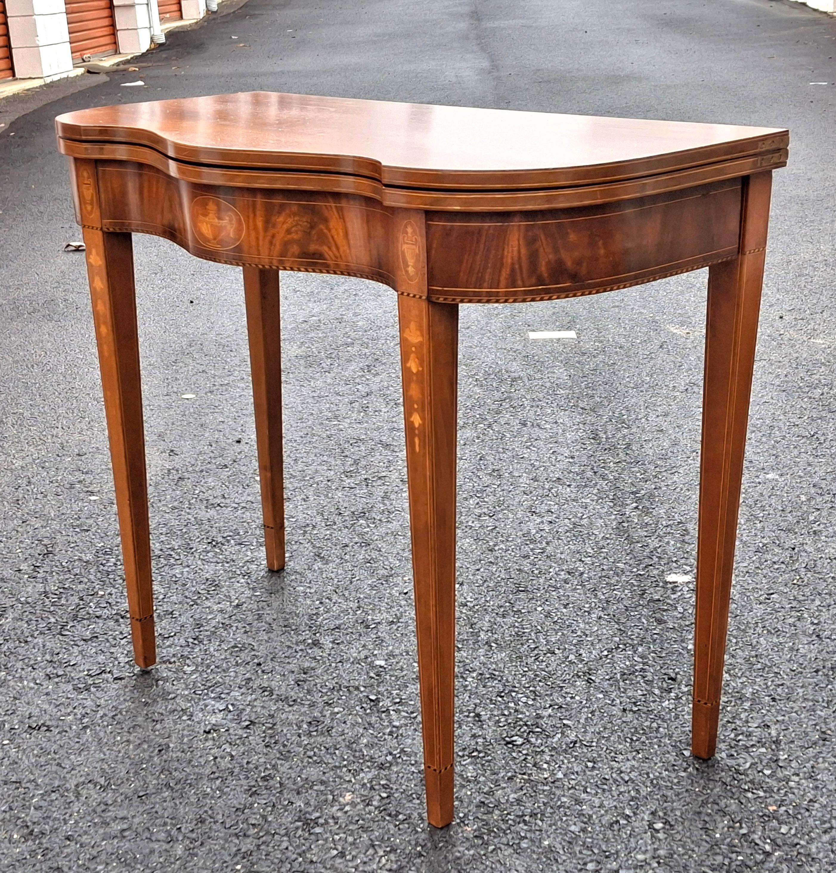 19th C. Federal Style Satinwood Inlaid Mahogany Fold Top Card or Console Table For Sale 6