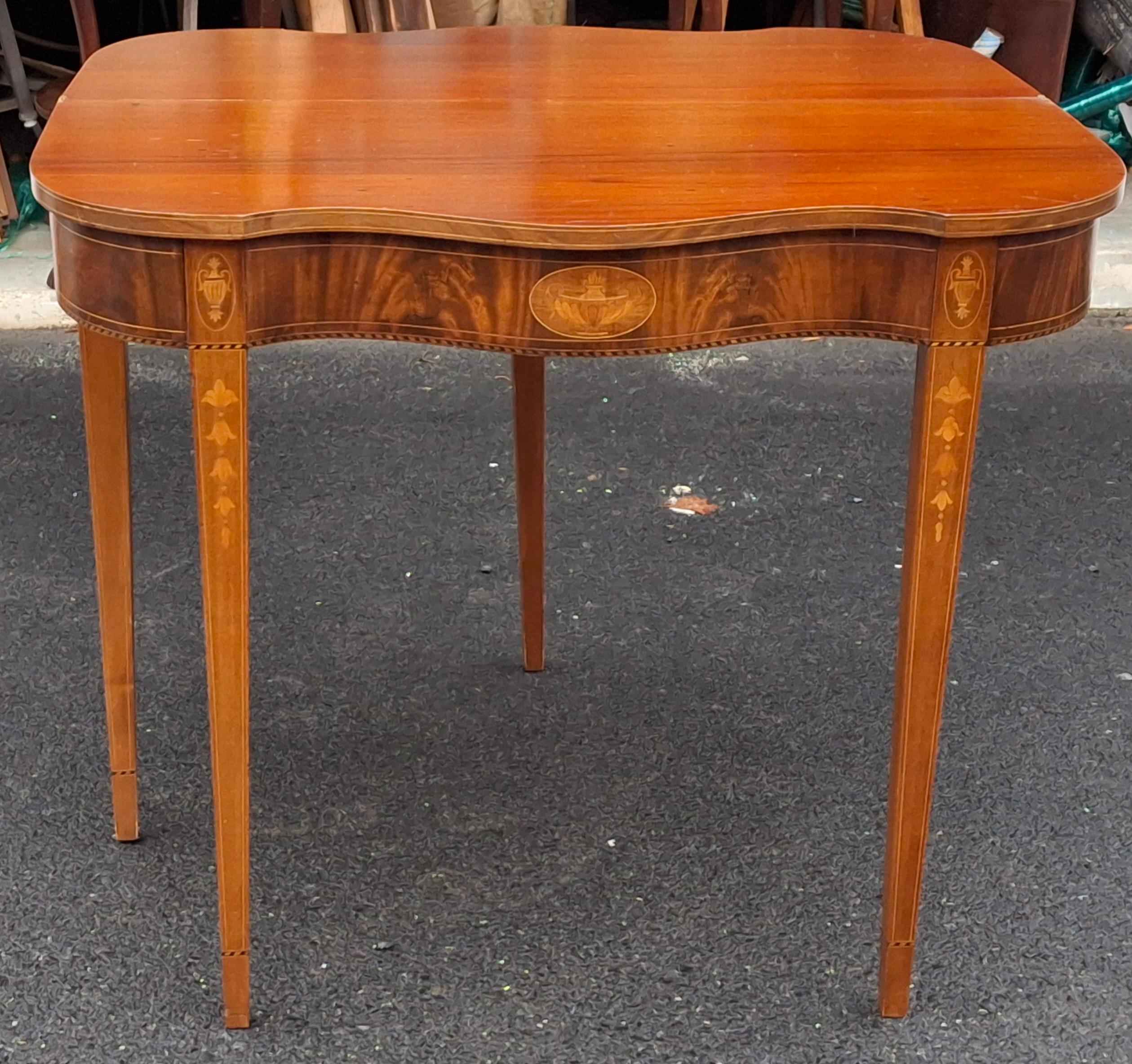 19th C. Federal Style Satinwood Inlaid Mahogany Fold Top Card or Console Table For Sale 2
