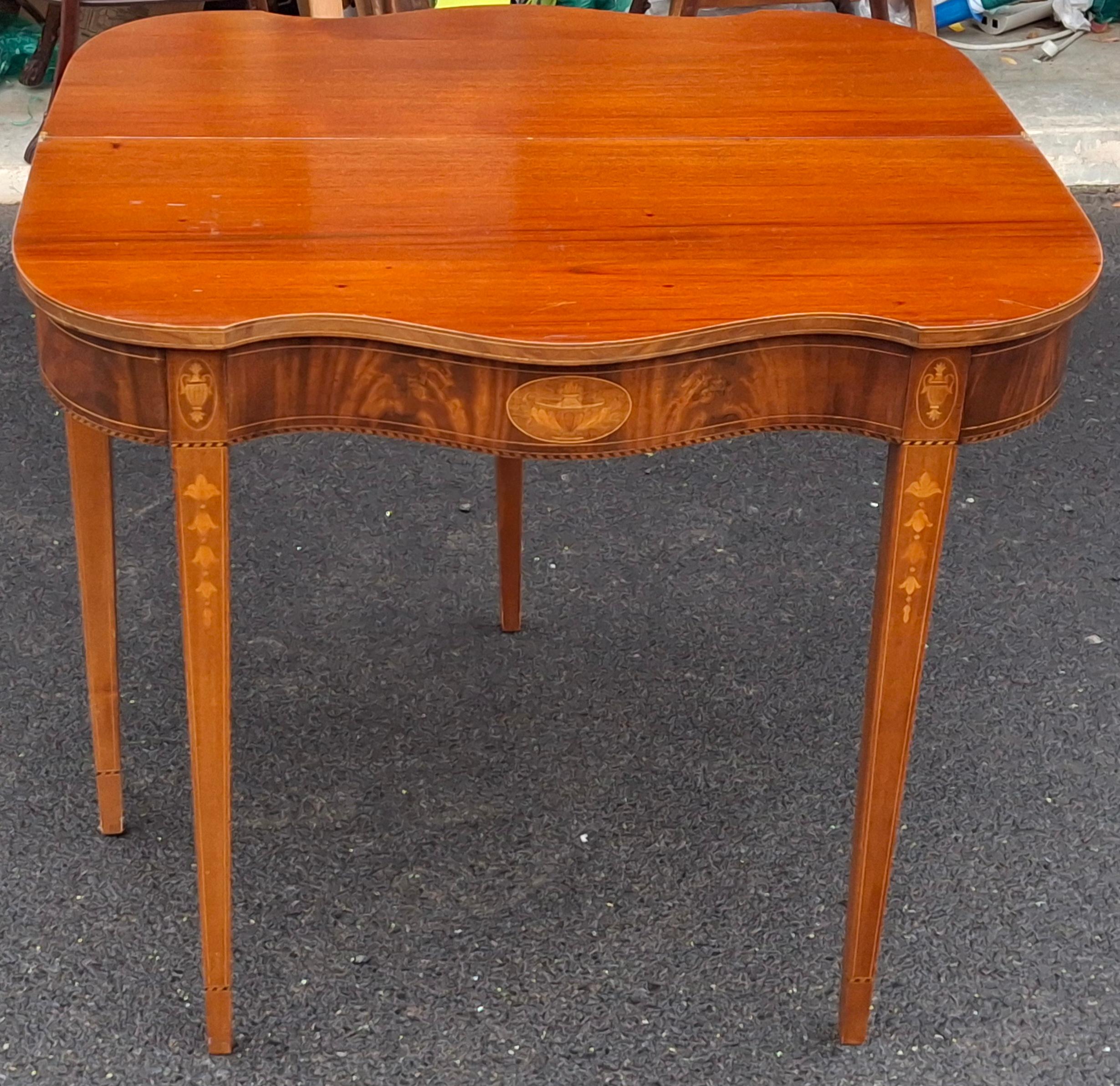 19th C. Federal Style Satinwood Inlaid Mahogany Fold Top Card or Console Table For Sale 3