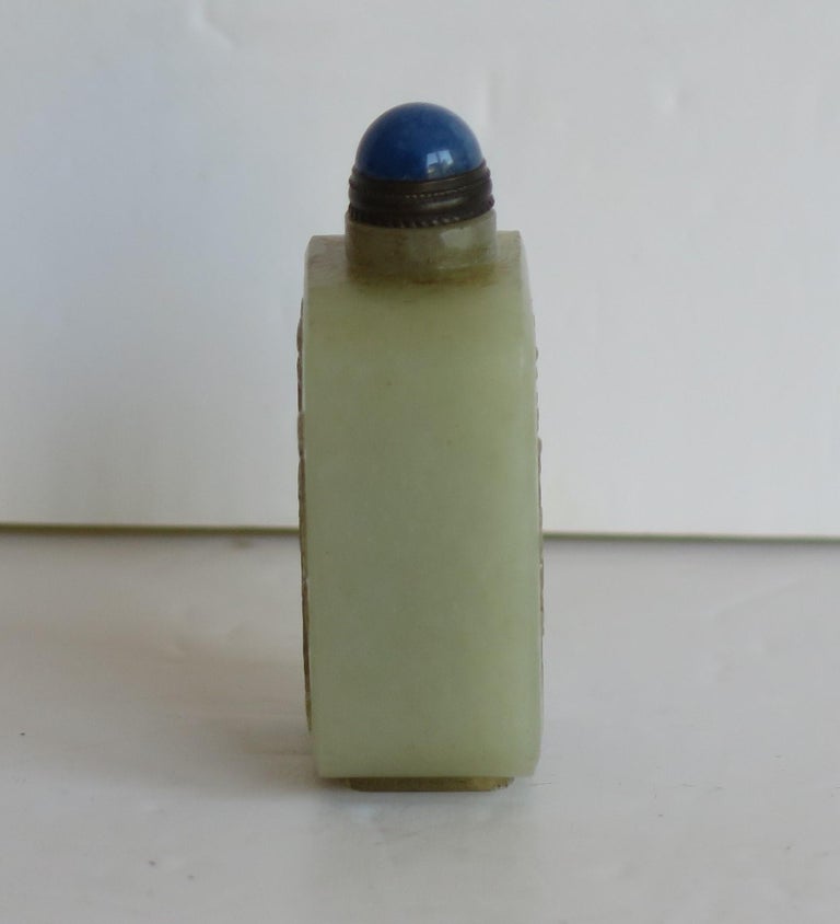 19th C Fine Chinese Snuff Bottle Celadon Nephrite Stone Hand Carved & Spoon Top For Sale 1