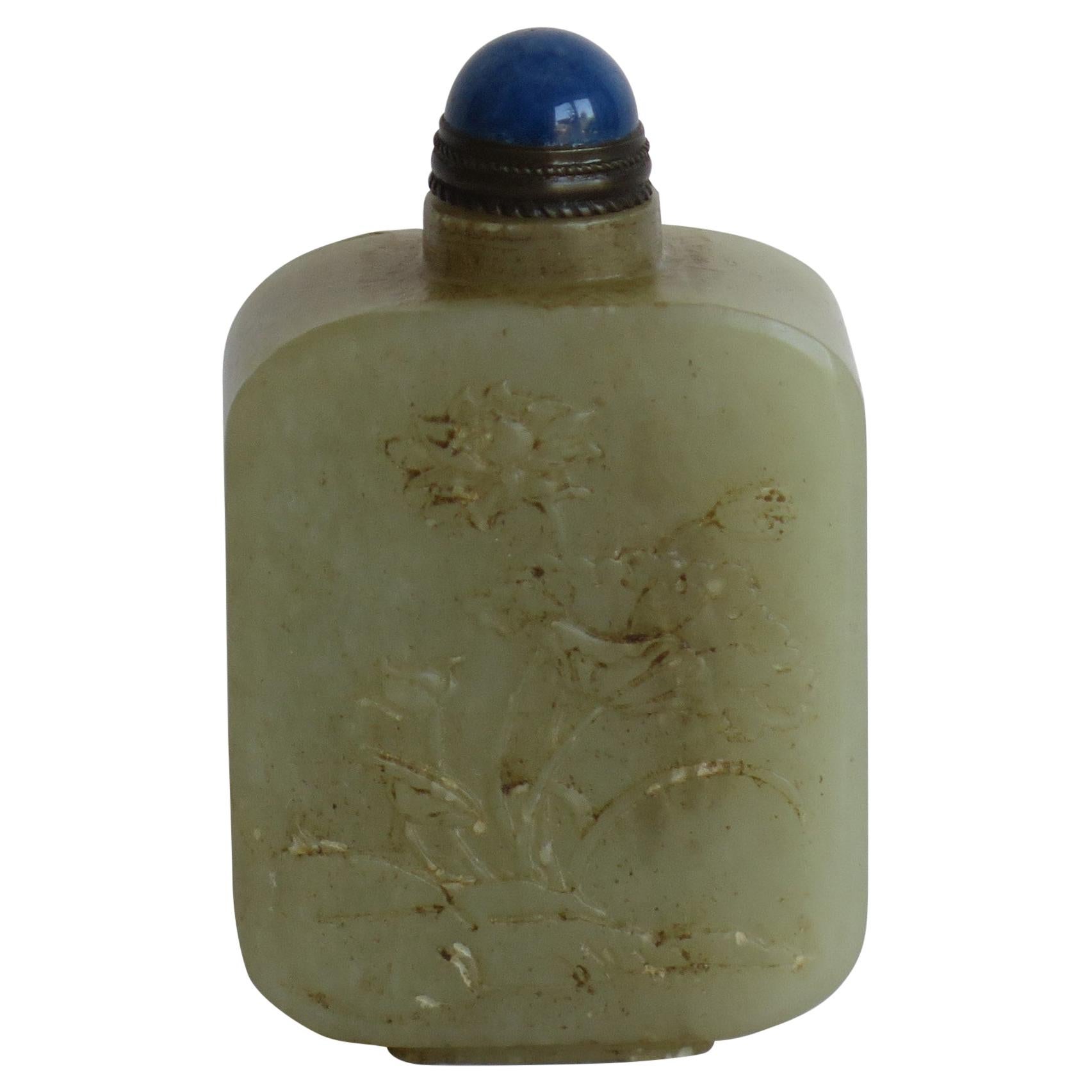 19. C Feine chinesische Schnupftabakflasche Celadon Nephrit Stein Hand geschnitzt & Löffel oben