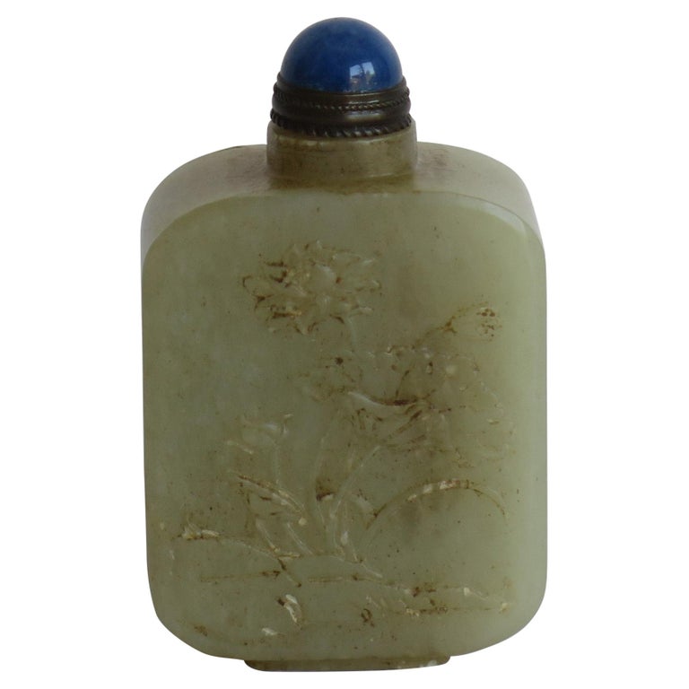 19th C Fine Chinese Snuff Bottle Celadon Nephrite Stone Hand Carved & Spoon Top For Sale