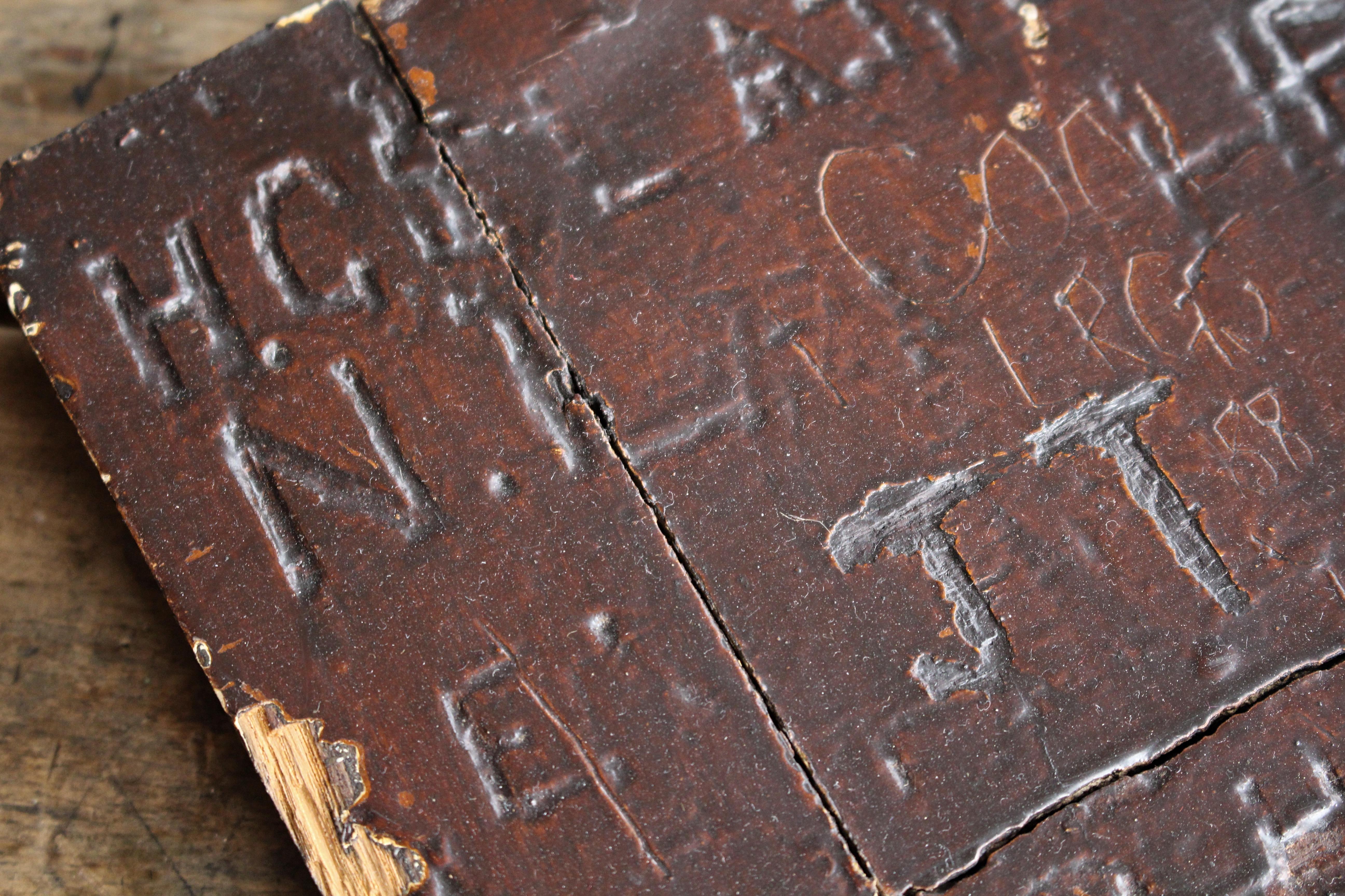 English 19th C Folk Art Graffitied Oak Panel “Leeds Grammar School Founded 1552” Curio For Sale