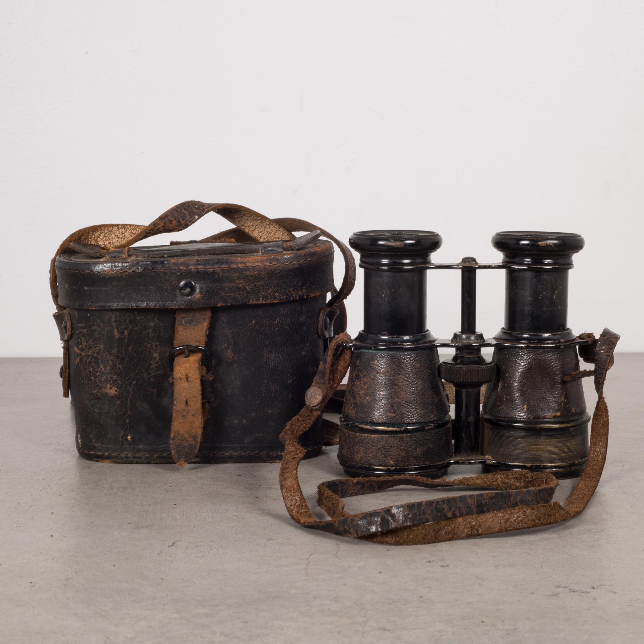 About

This is an original pair of French binoculars stamped on each eyepiece 