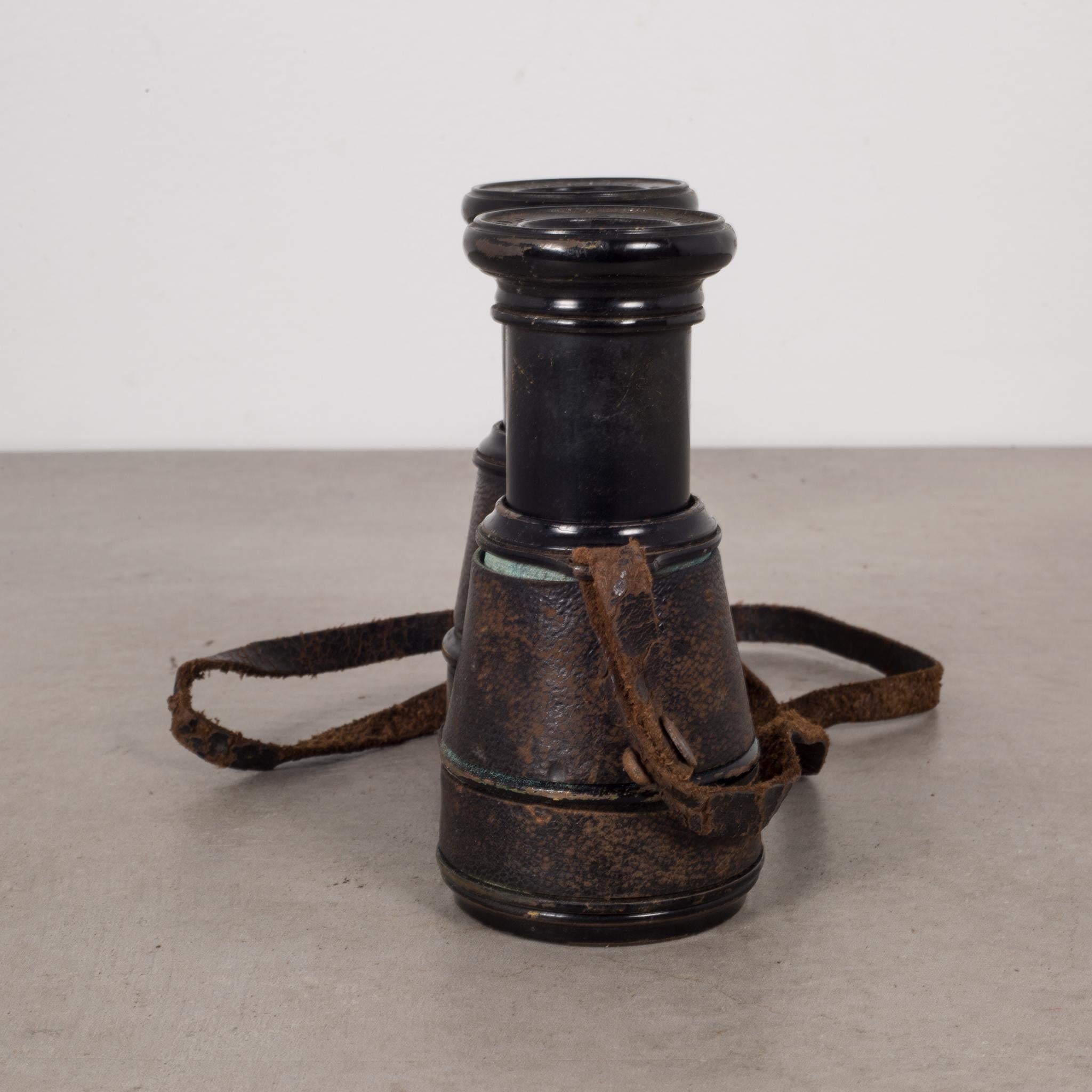 19th Century French Binoculars and Leather Case, circa 1880 In Good Condition In San Francisco, CA